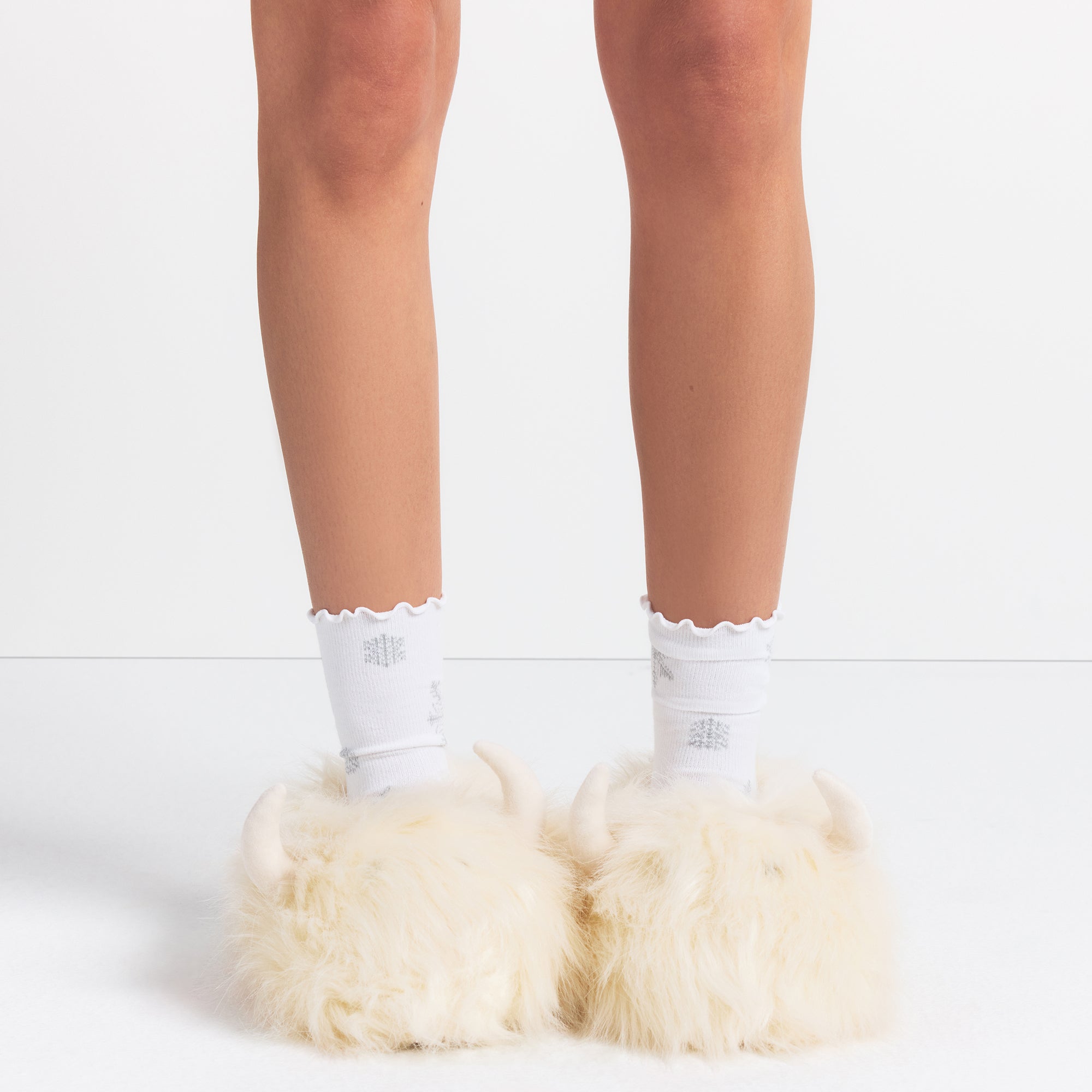 YETI SLIPPER - Image 2