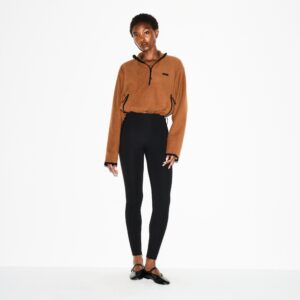 HALF ZIP PULLOVER