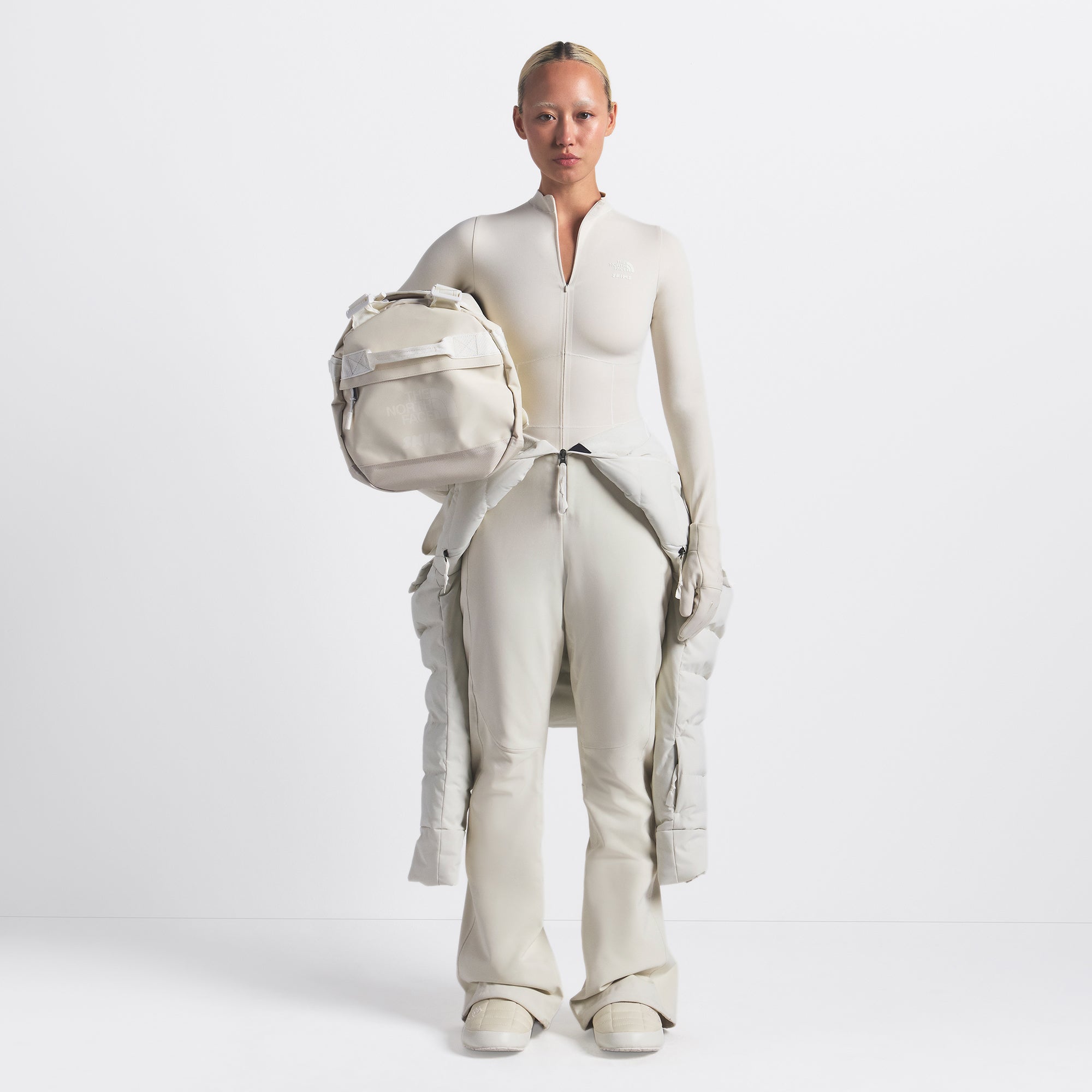 SMALL BASE CAMP DUFFLE BAG