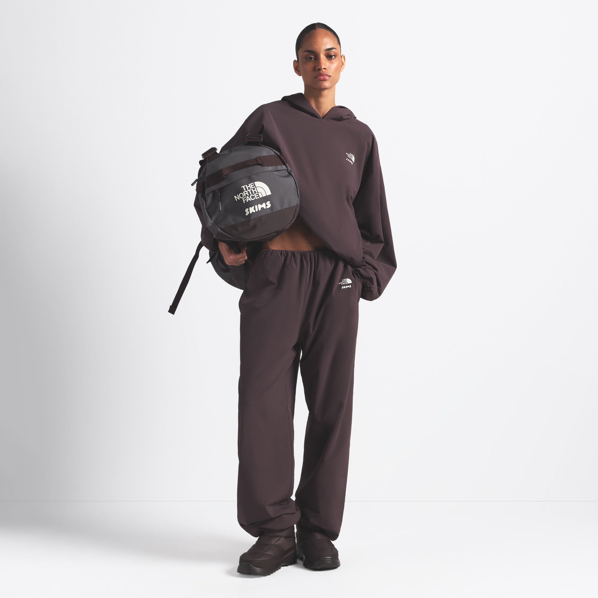SMALL BASE CAMP DUFFLE BAG