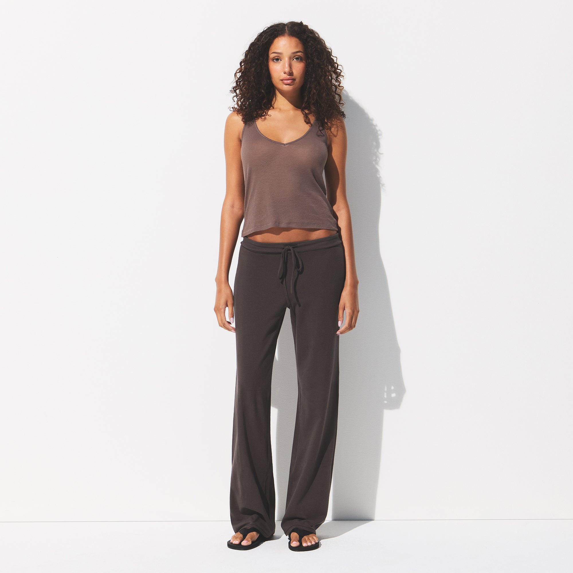 STRAIGHT LEG PANT