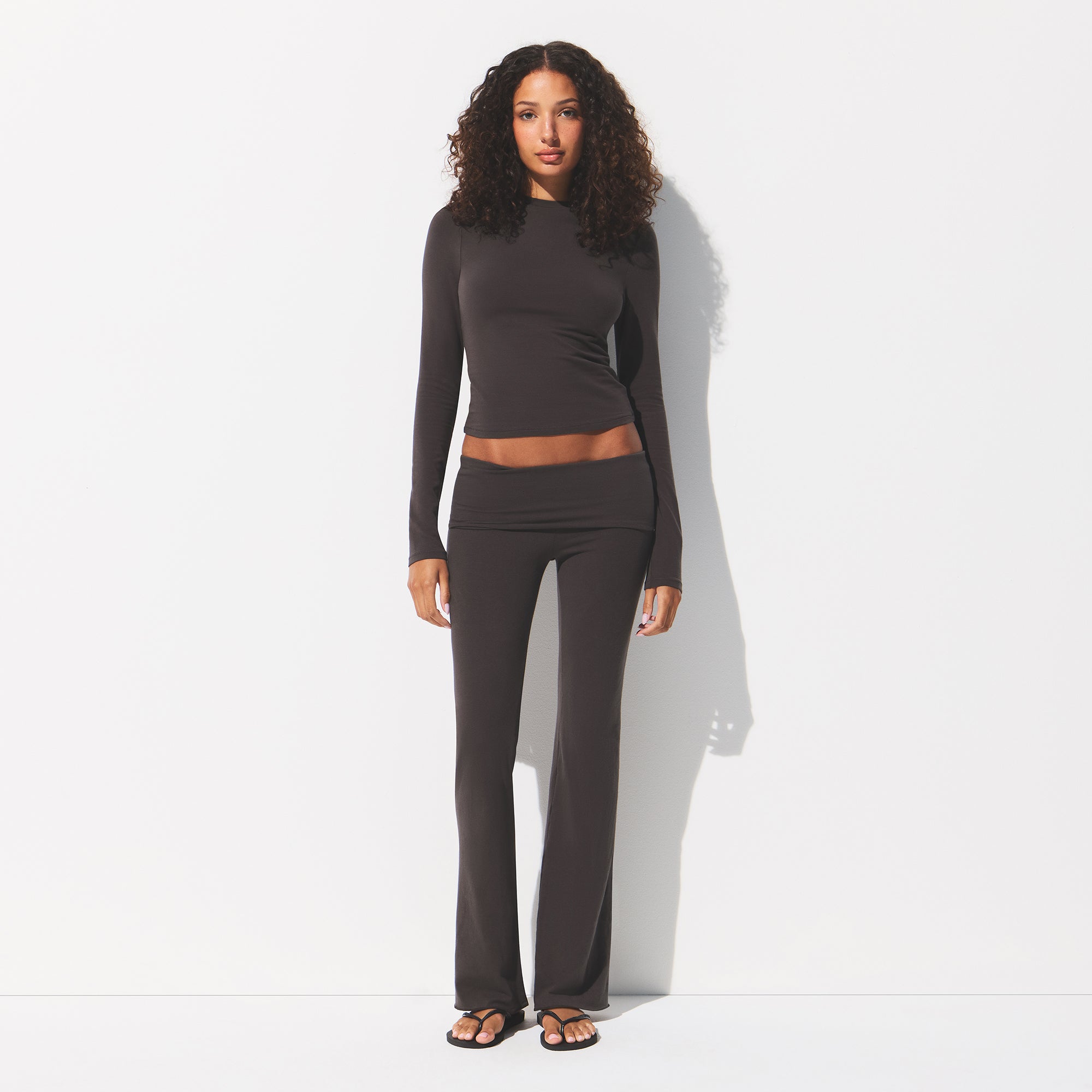 LONG SLEEVE T-SHIRT