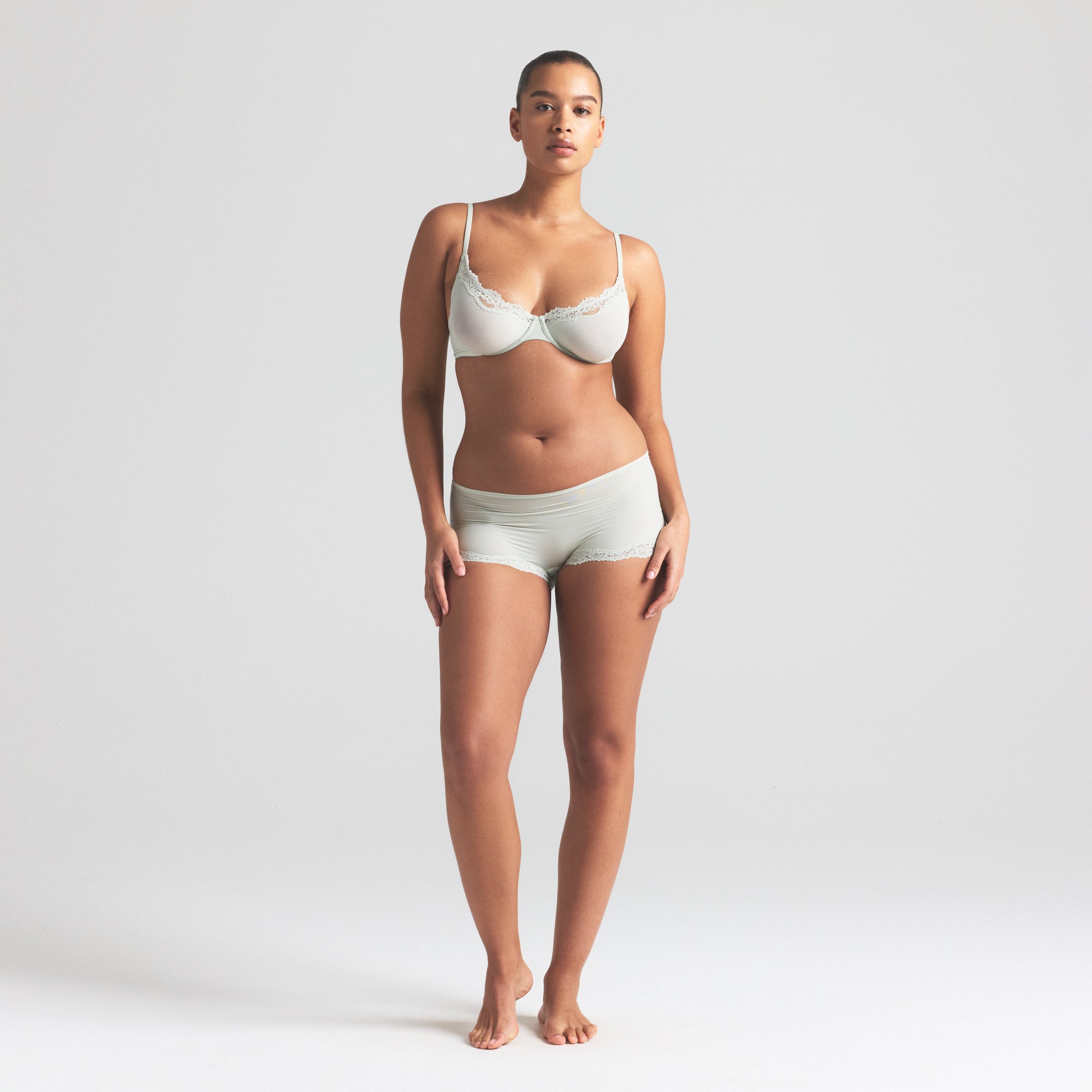 UNLINED SCOOP BRA