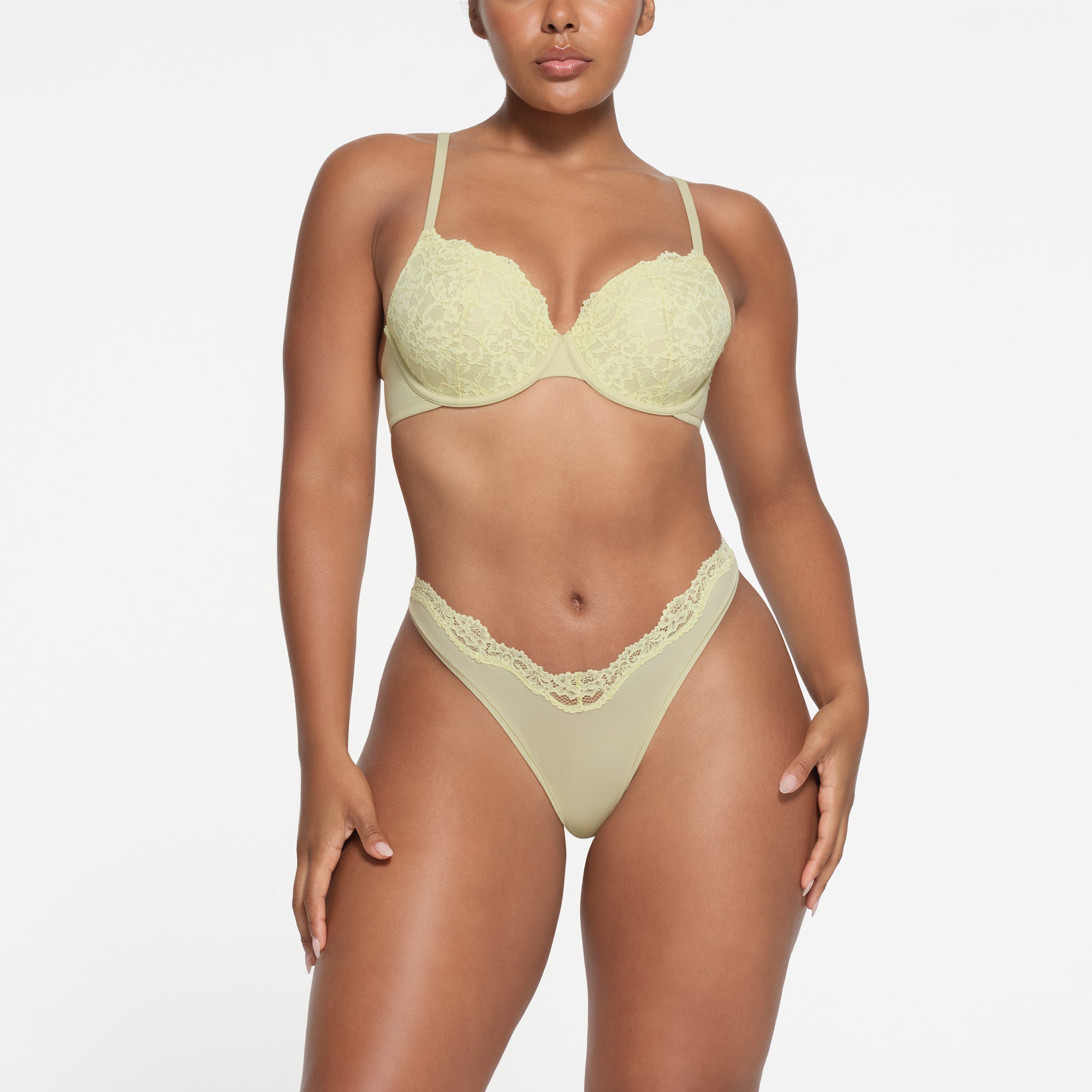 T-SHIRT BRA