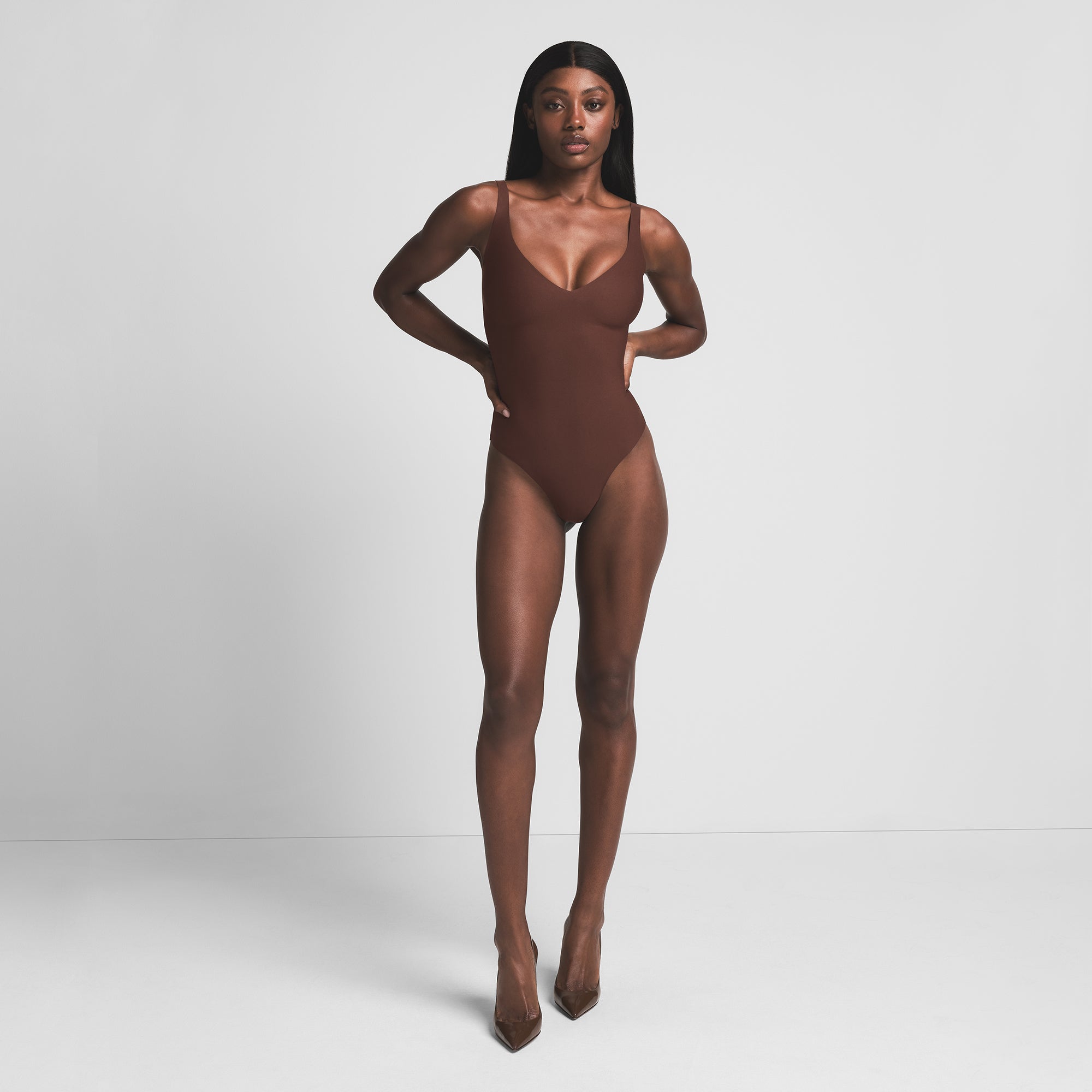 UNLINED PLUNGE THONG BODYSUIT