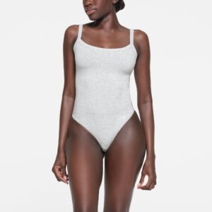 SCOOP NECK BODYSUIT