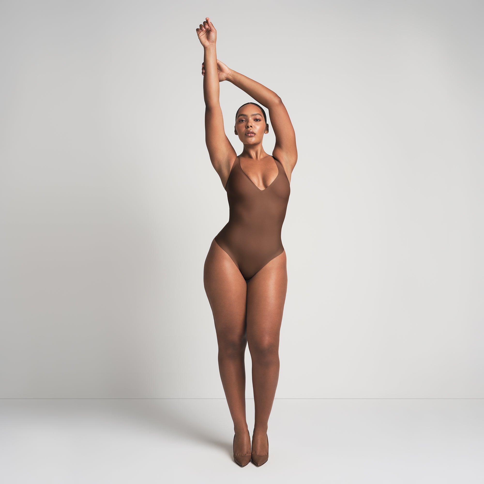 UNLINED PLUNGE THONG BODYSUIT - Image 4
