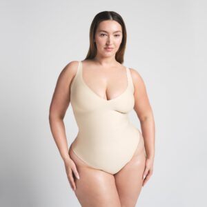 UNLINED PLUNGE THONG BODYSUIT