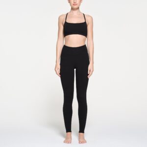 HIGH-WAISTED BANDED LEGGING