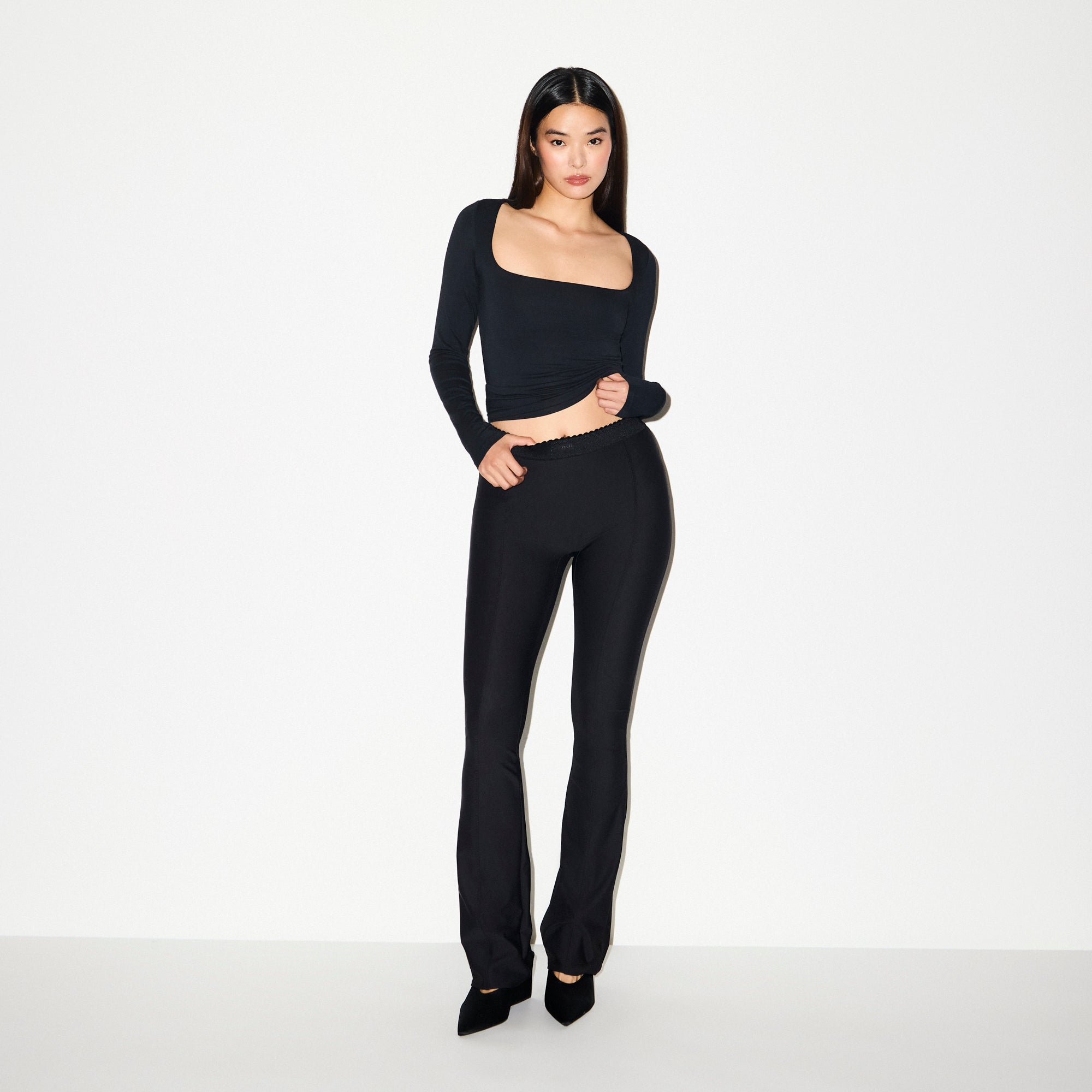 HIGH-WAISTED FLARE PANT