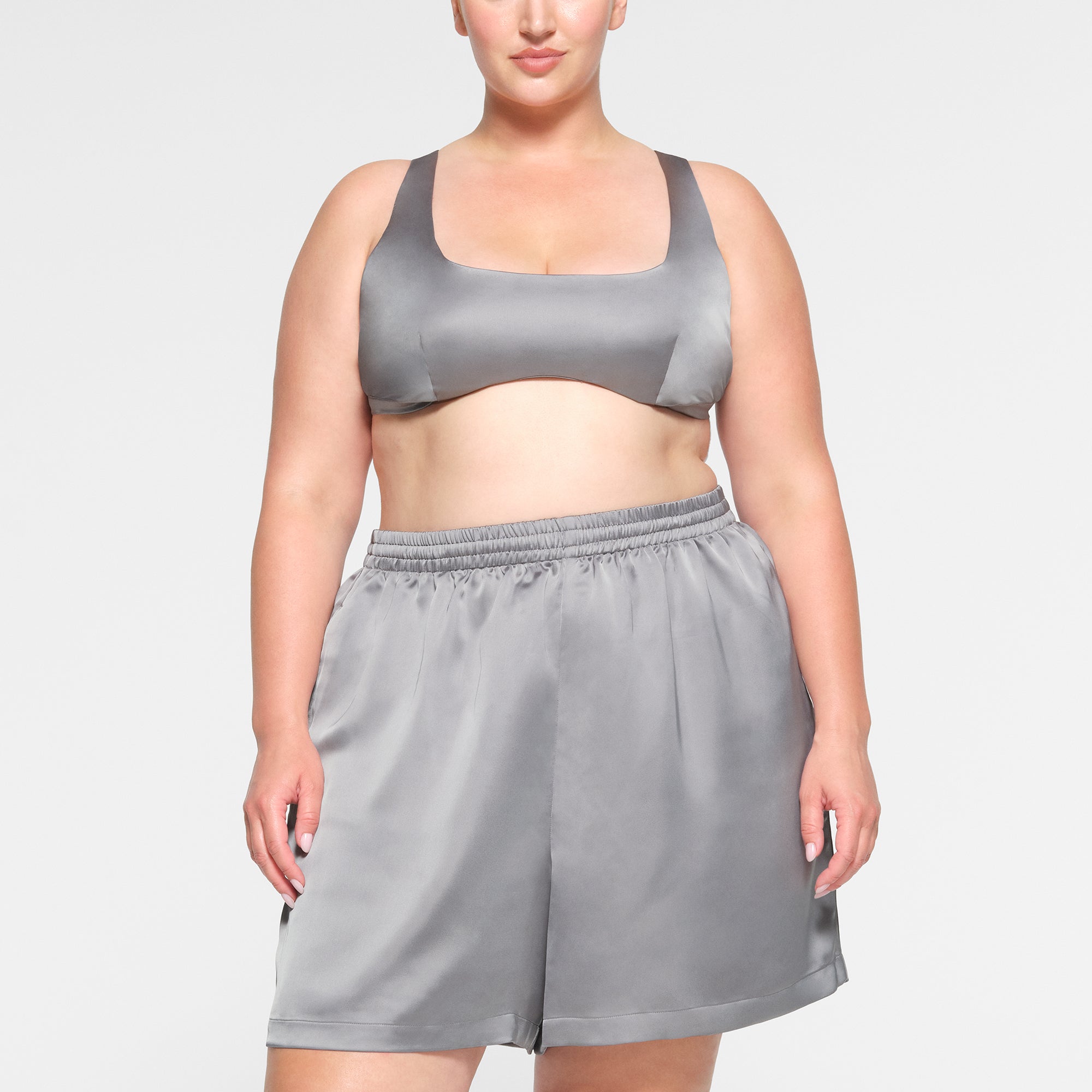 LOOSE SHORT
