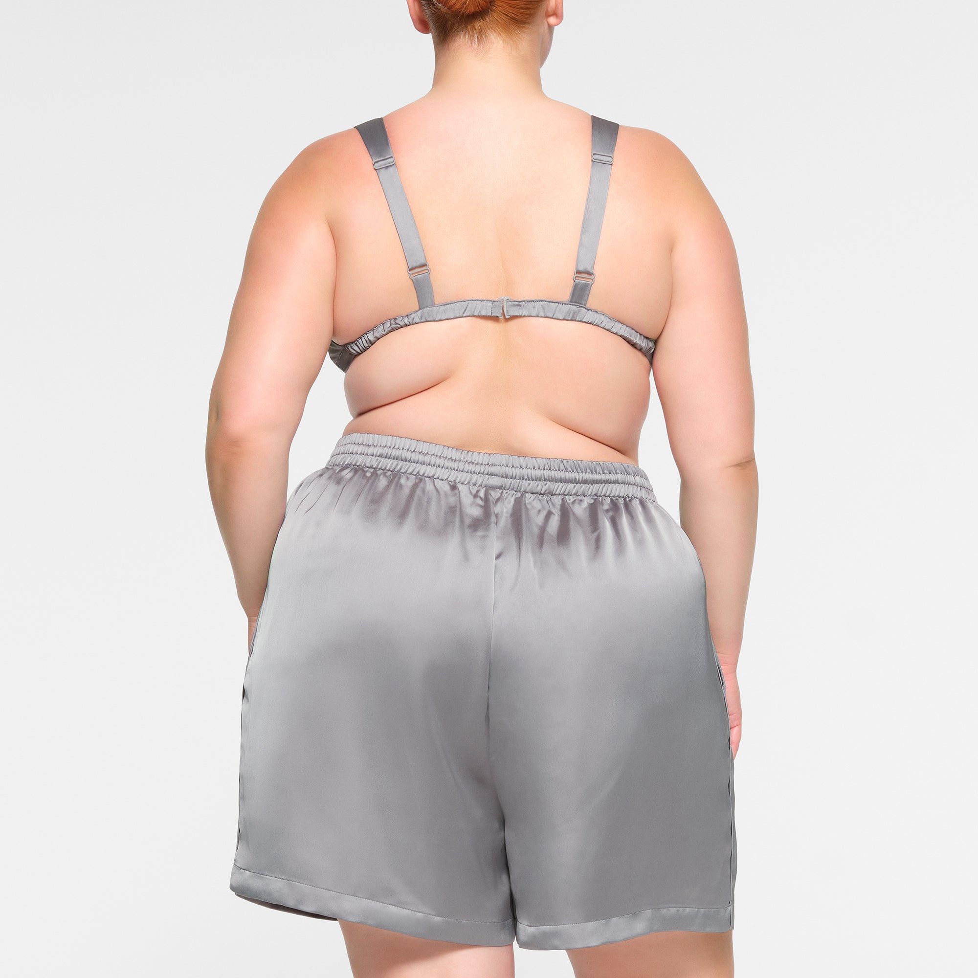 LOOSE SHORT - Image 3