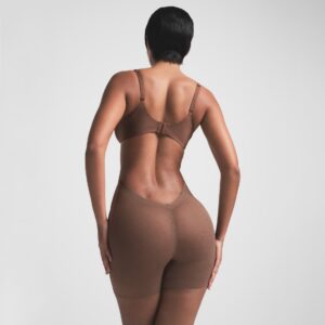 LOW BACK SHORT