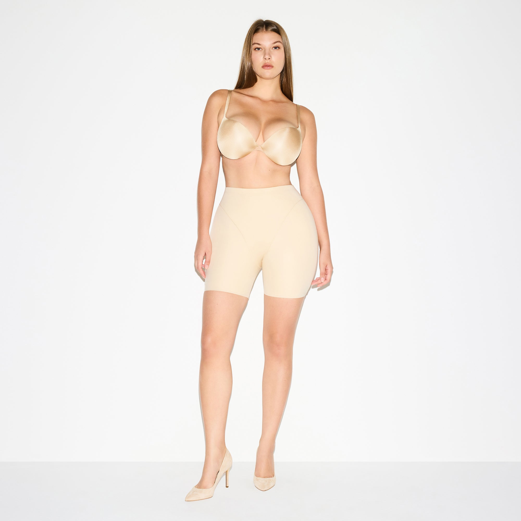 BUTT AND HIP ENHANCING MID THIGH SHORT