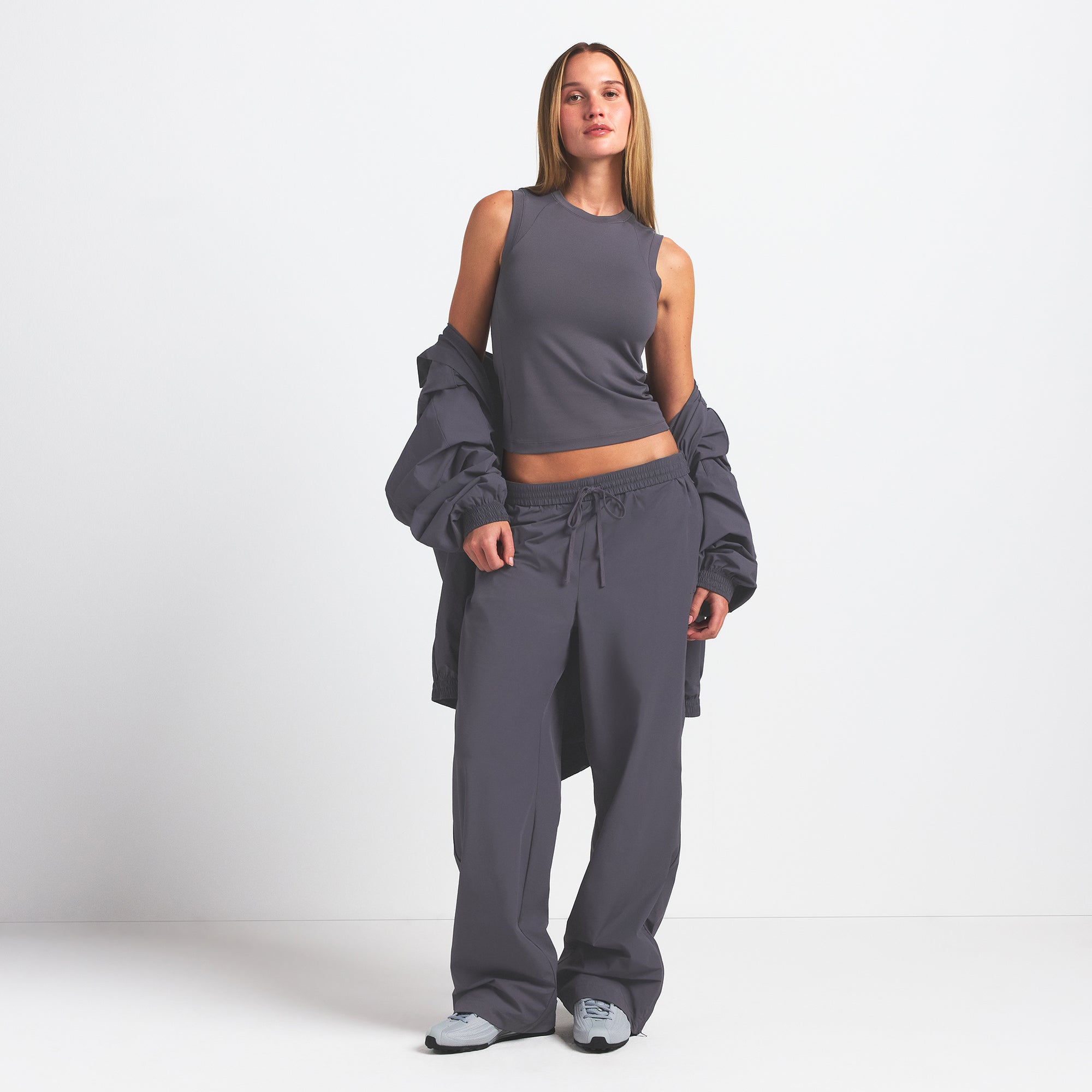 OVERSIZED TRACK PANT