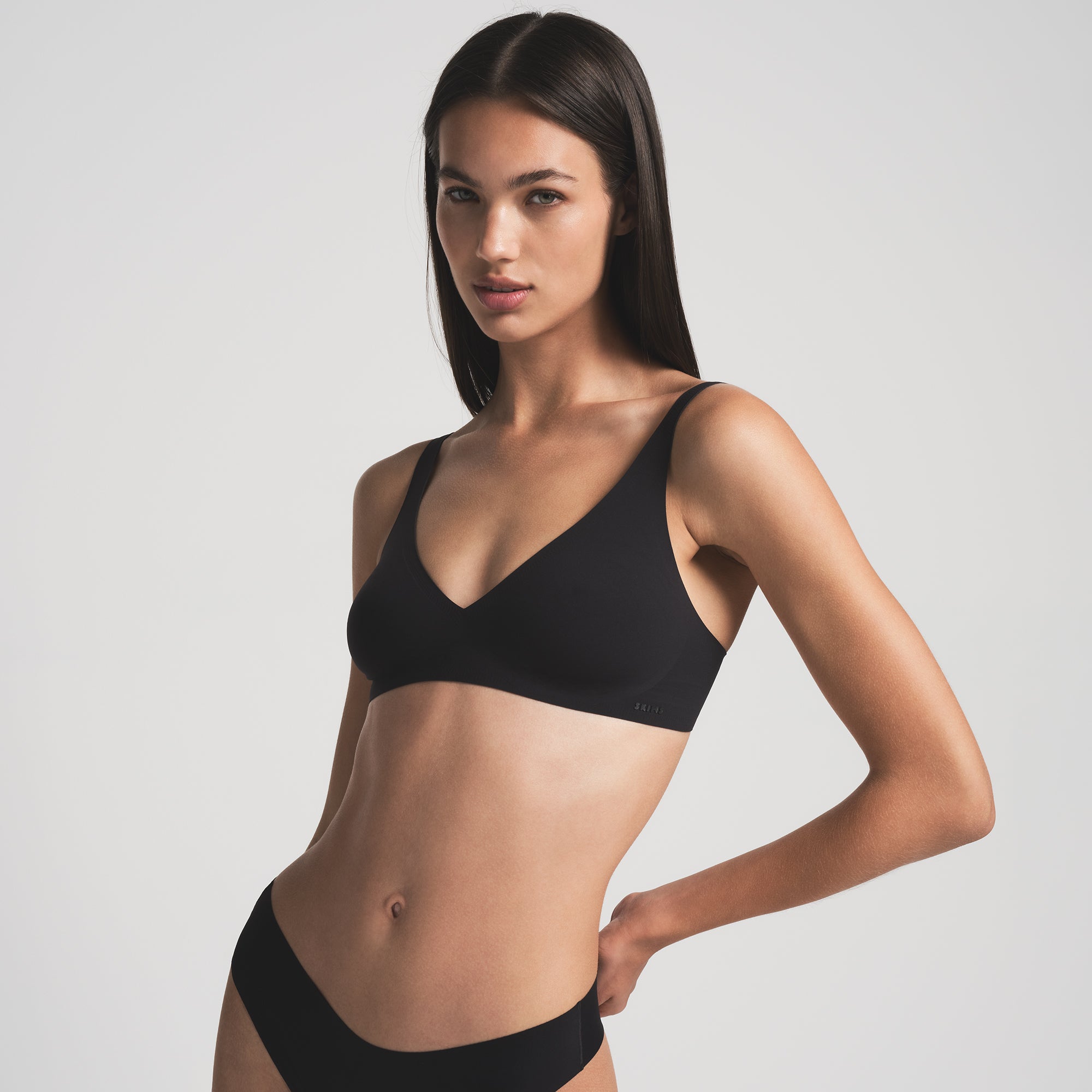 PLUNGE BRALETTE - Image 2
