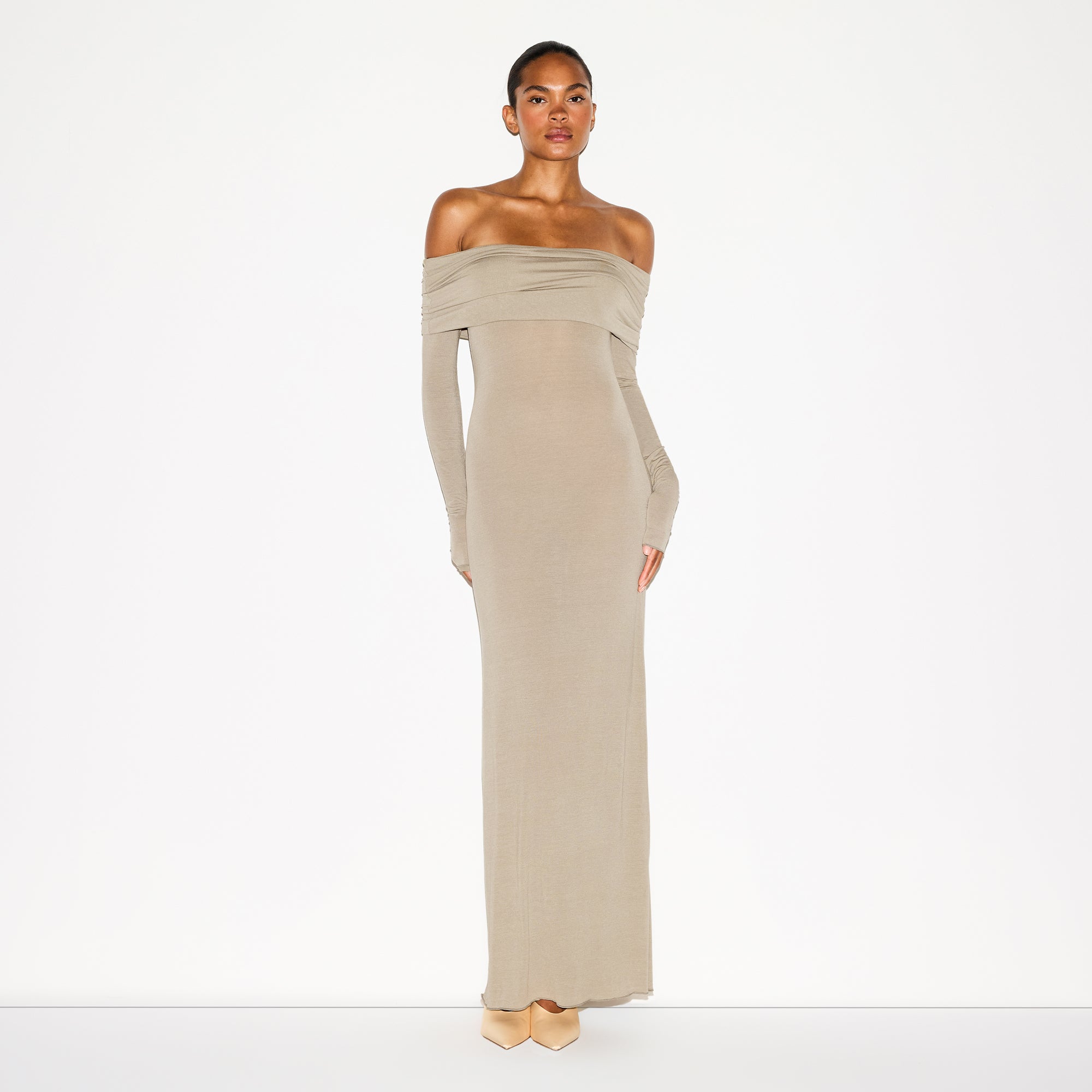 OFF THE SHOULDER LONG DRESS