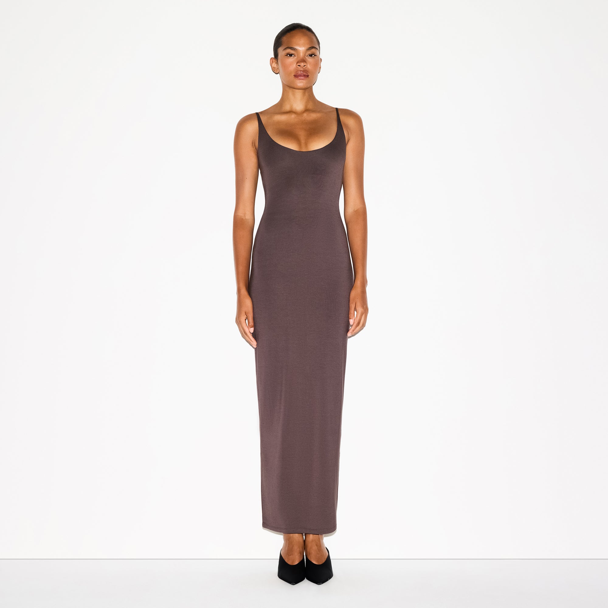 SCOOP NECK LONG DRESS