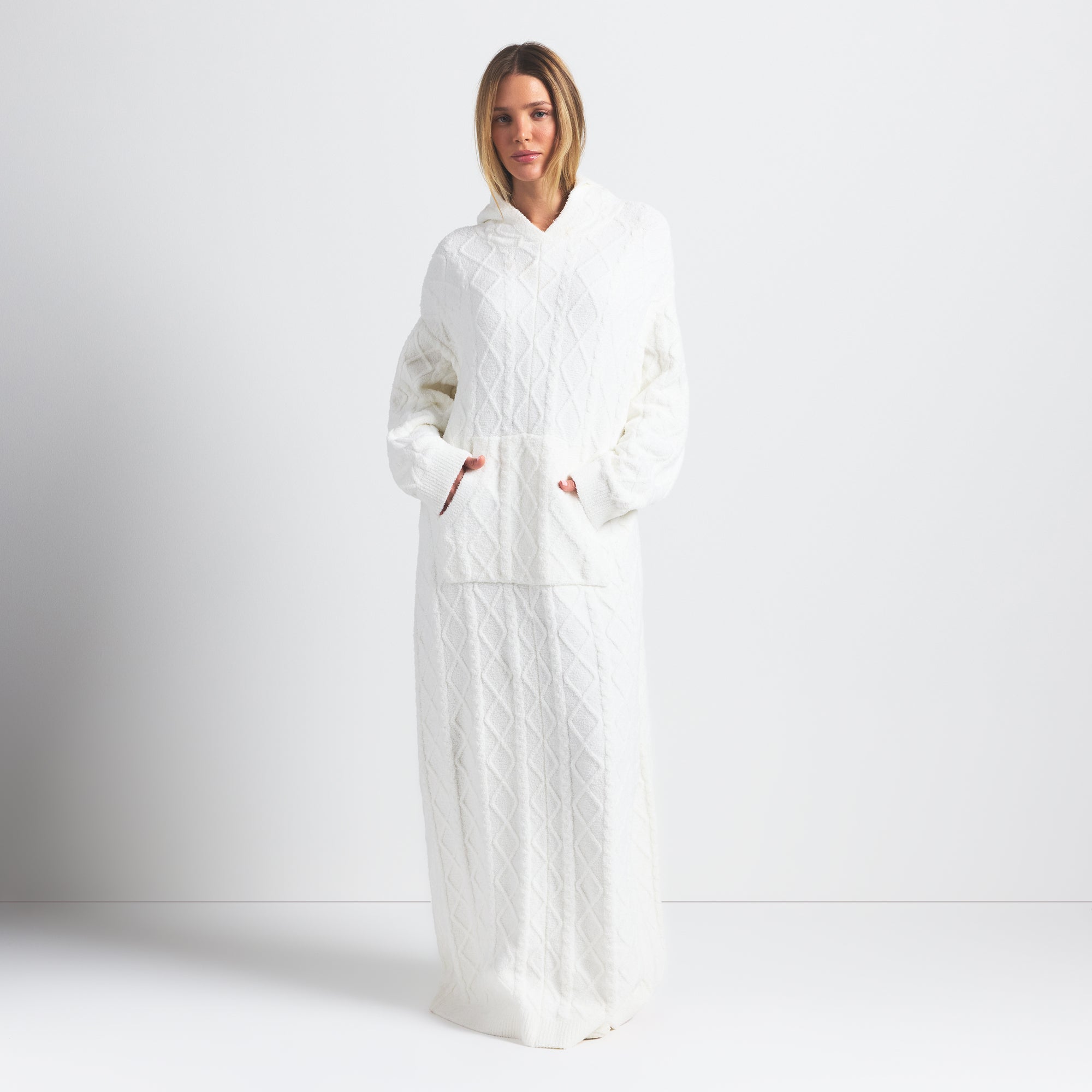 OVERSIZED CABLEKNIT LONG DRESS - Image 3