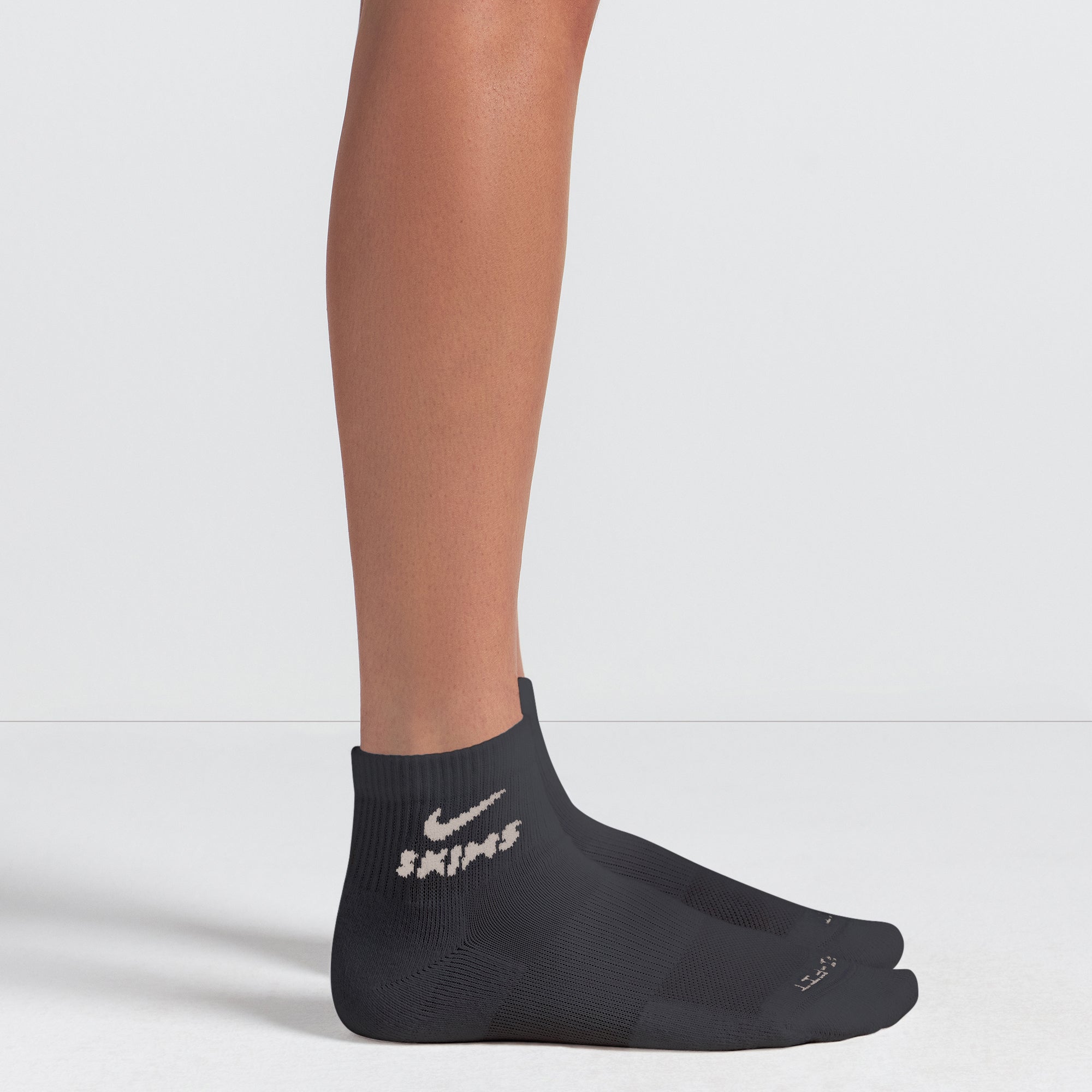 DRI-FIT QUARTER CREW SOCK 3-PACK - Image 3