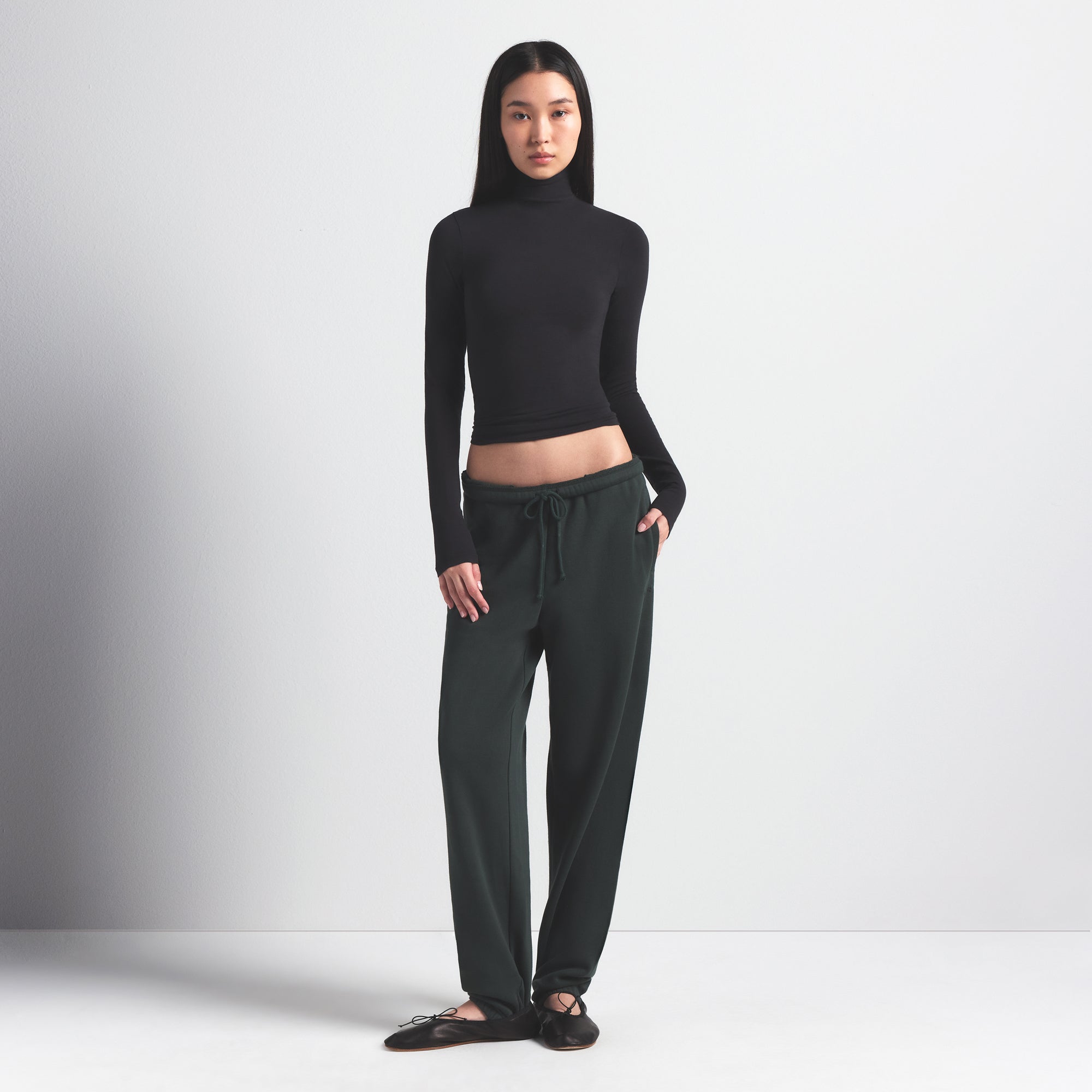 CLASSIC JOGGER - Image 2