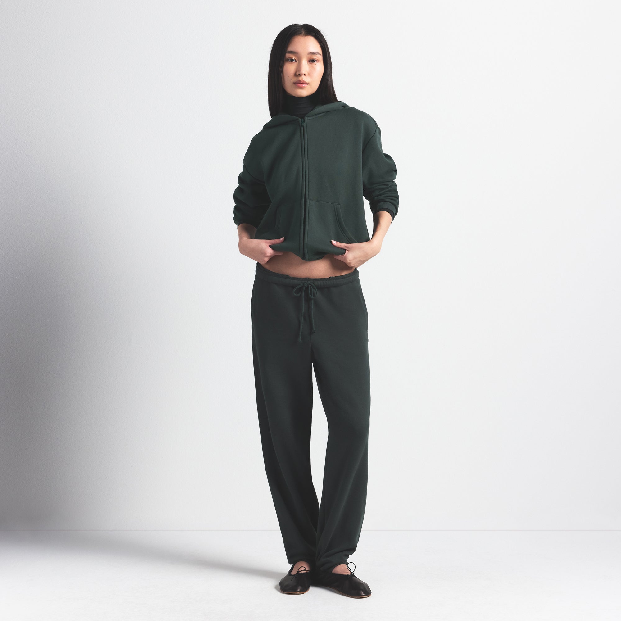 CLASSIC JOGGER - Image 3
