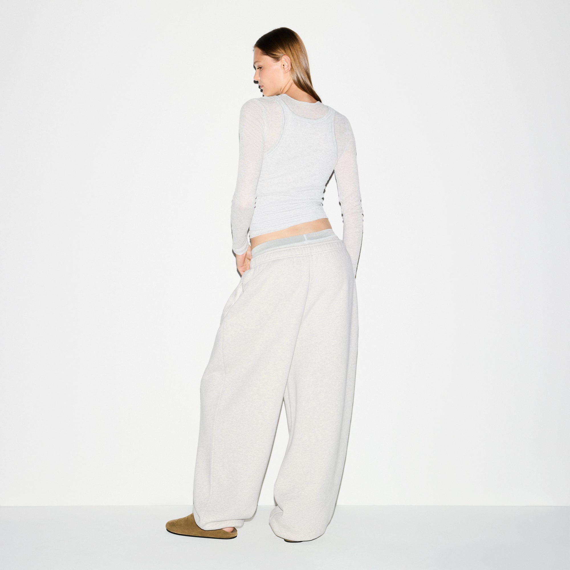 OVERSIZED JOGGER - Image 7