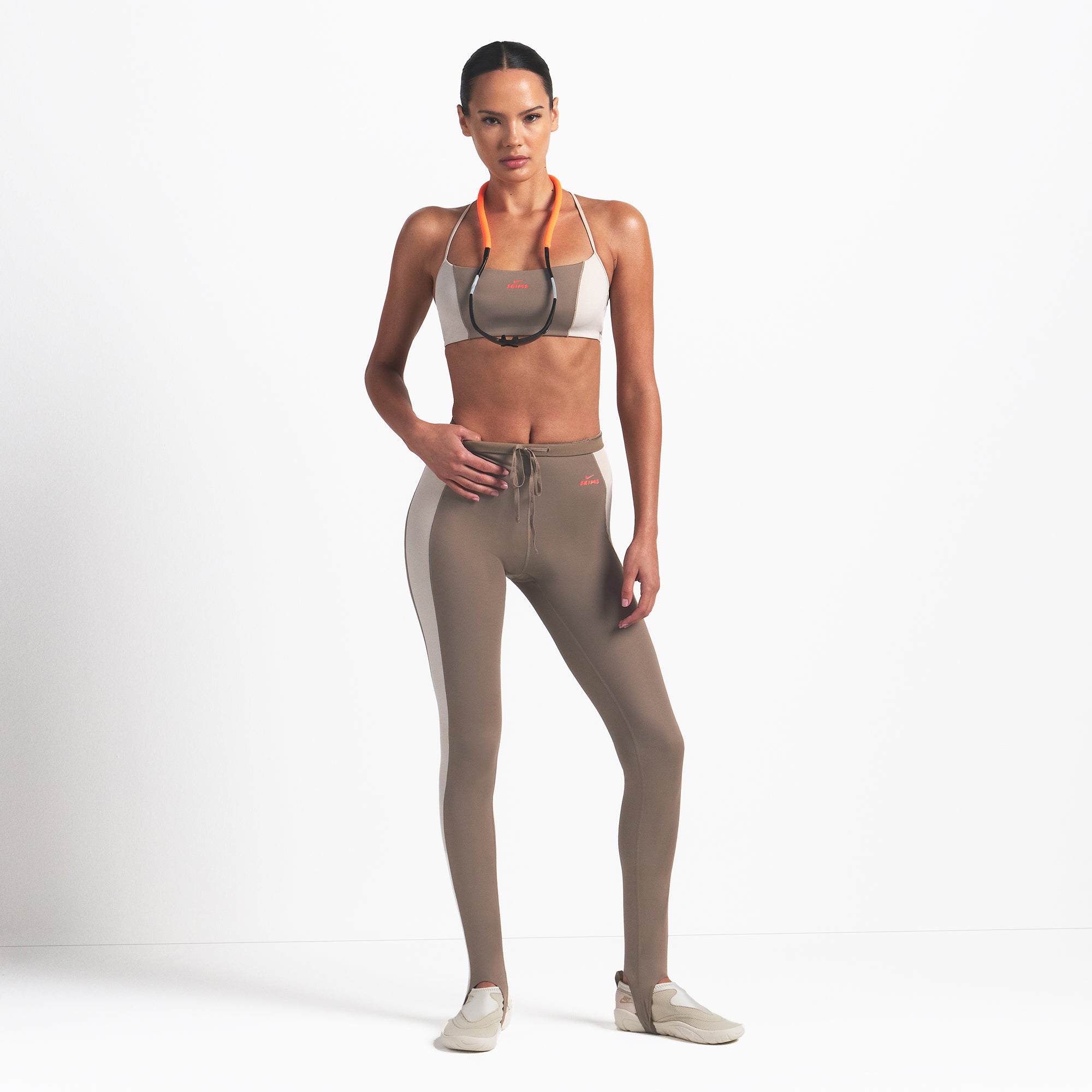DRAWCORD STIRRUP 26" LEGGING