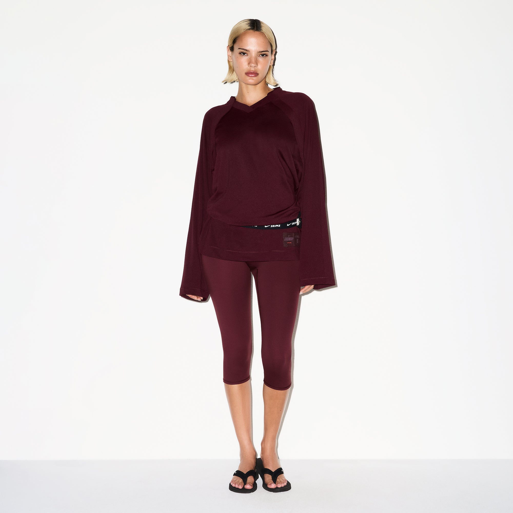 V-NECK OVERSIZED LONG SLEEVE TOP