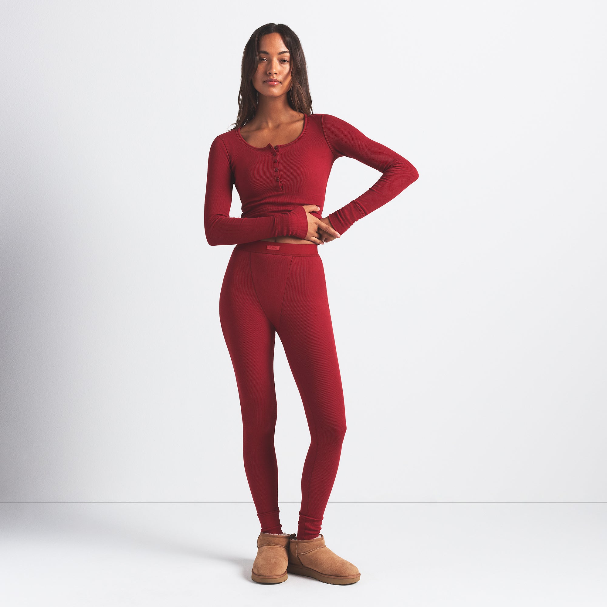 SCOOP NECK HENLEY