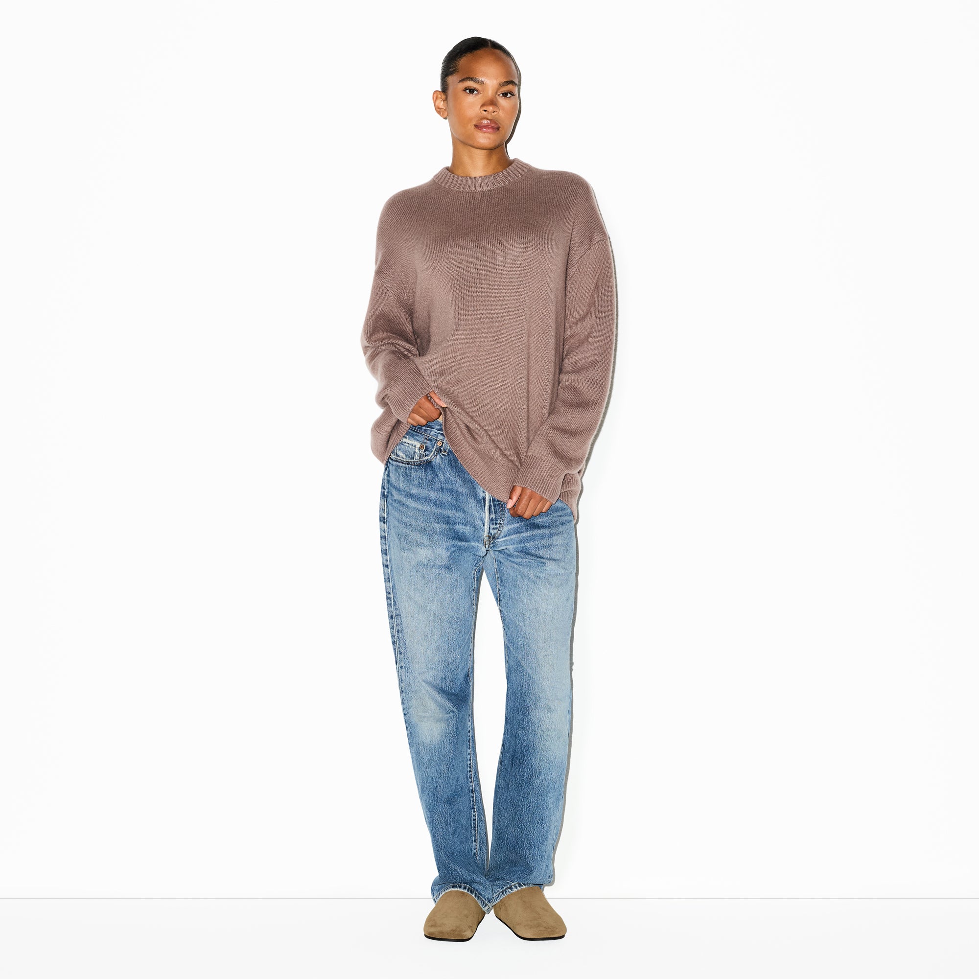OVERSIZED SWEATER