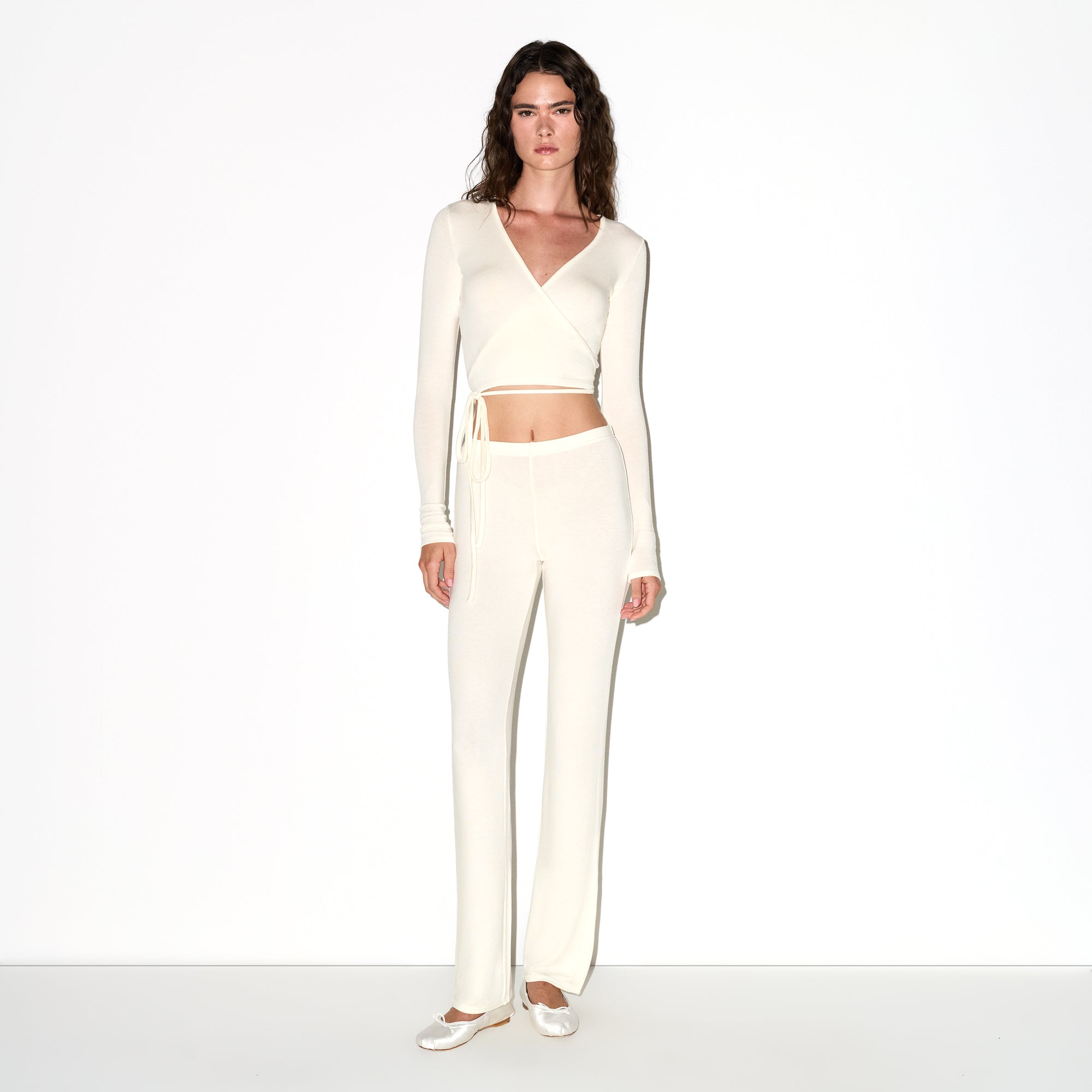 LONG SLEEVE WRAP TOP