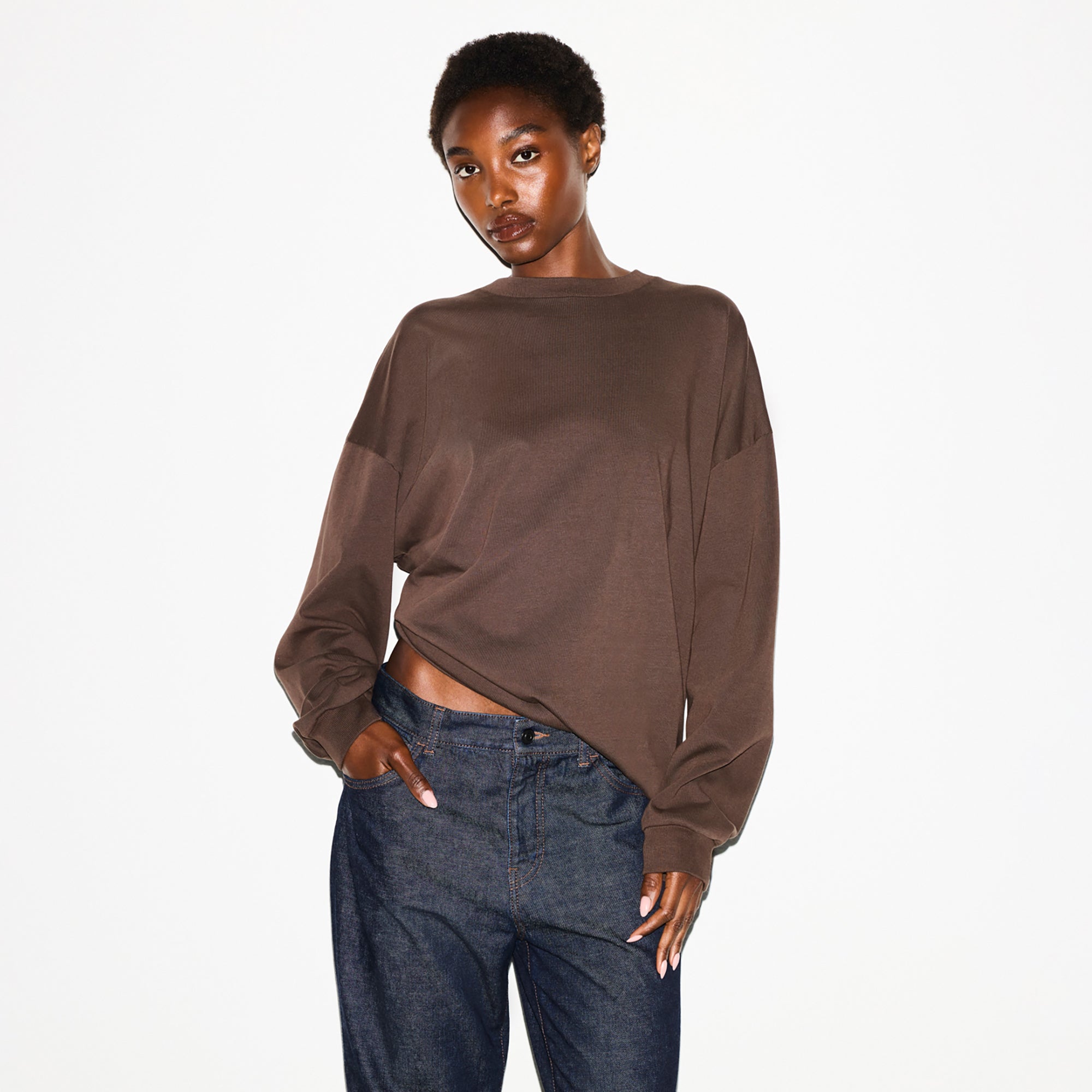 OVERSIZED LONG SLEEVE T-SHIRT