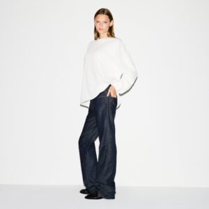 OVERSIZED LONG SLEEVE T-SHIRT