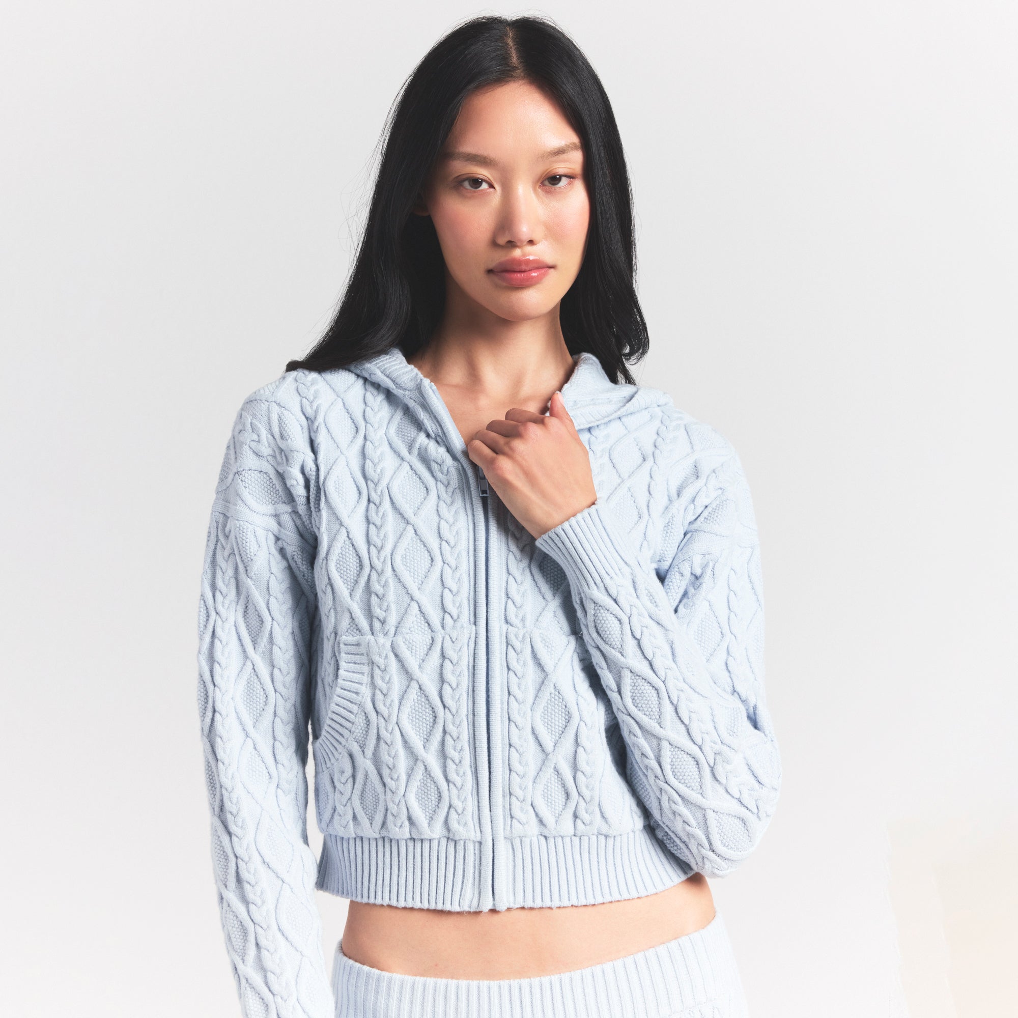 CABLE KNIT SHRUNKEN ZIP UP HOODIE - Image 3