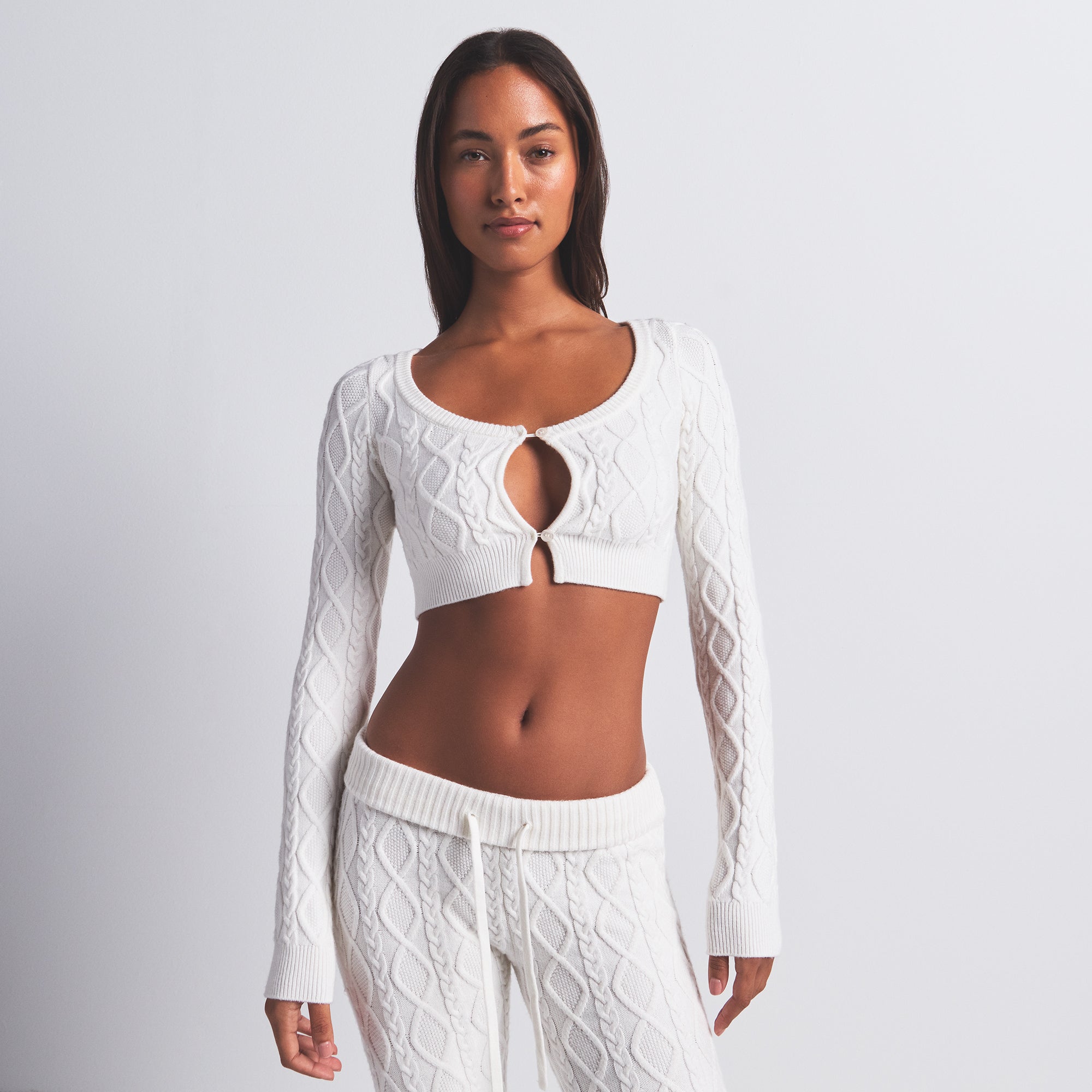 CABLE KNIT CROPPED CARDIGAN - Image 3