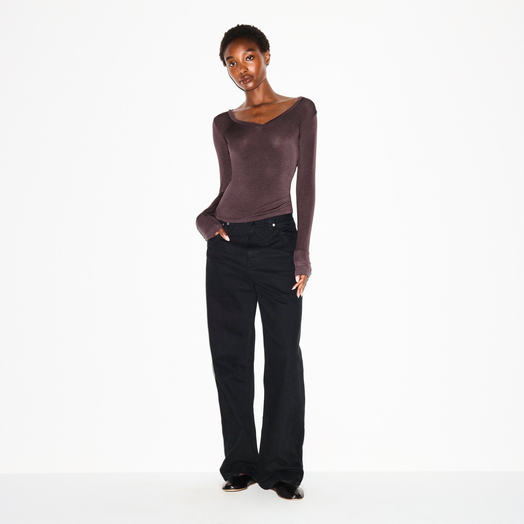 LONG SLEEVE V NECK
