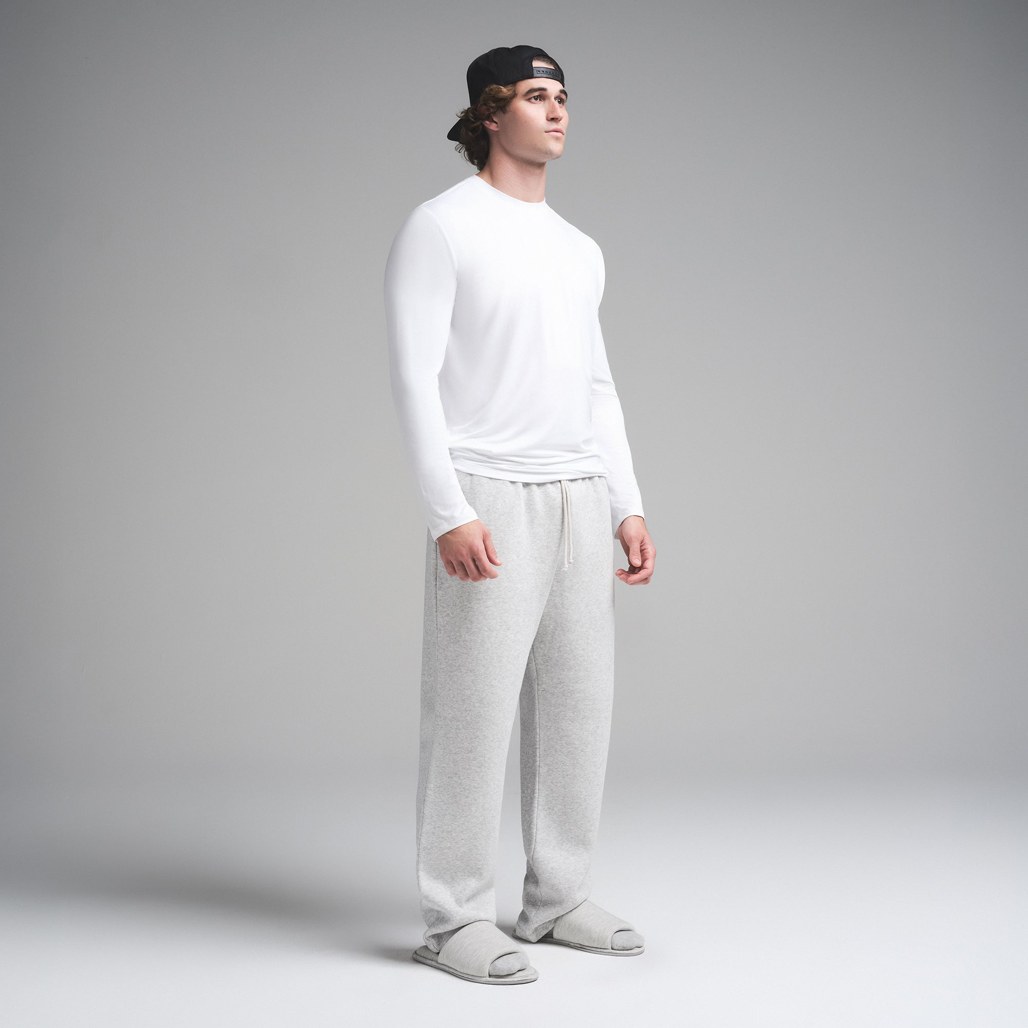 MENS CLASSIC LONG SLEEVE T-SHIRT - Image 3