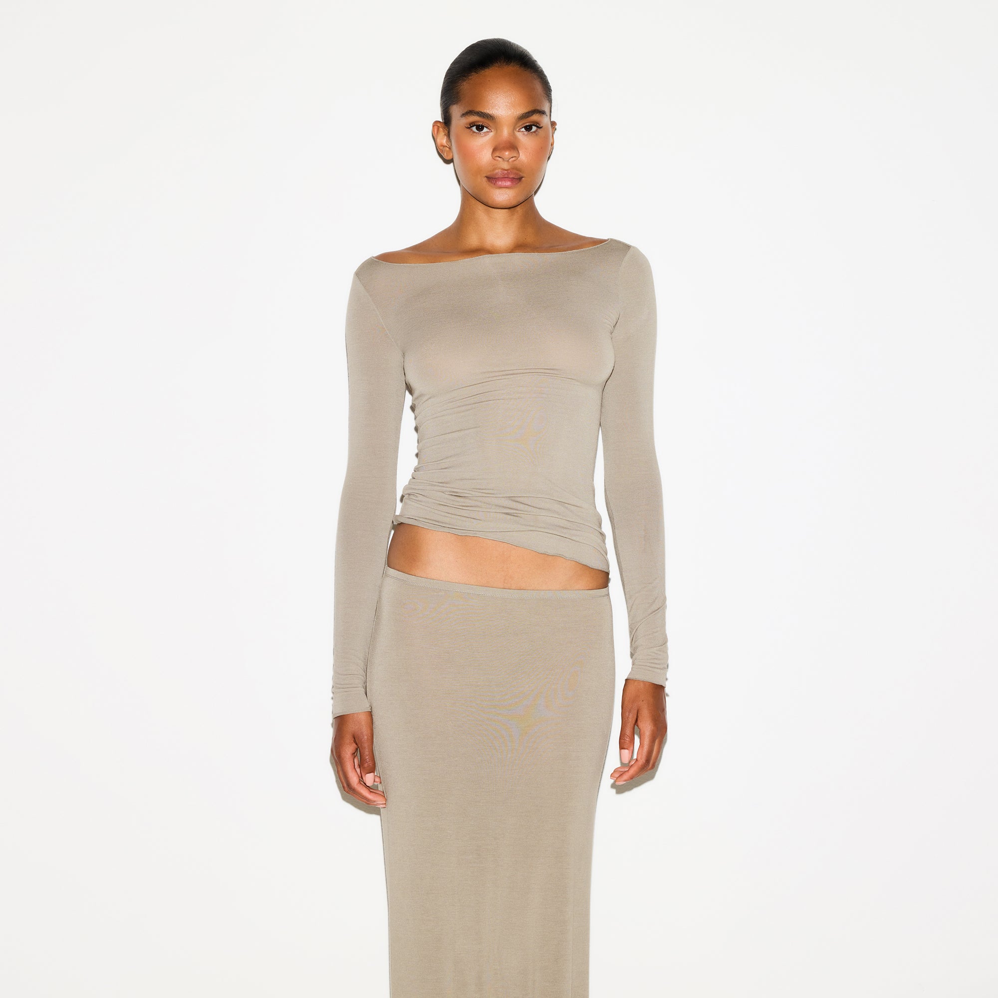 LONG SLEEVE BOATNECK TOP