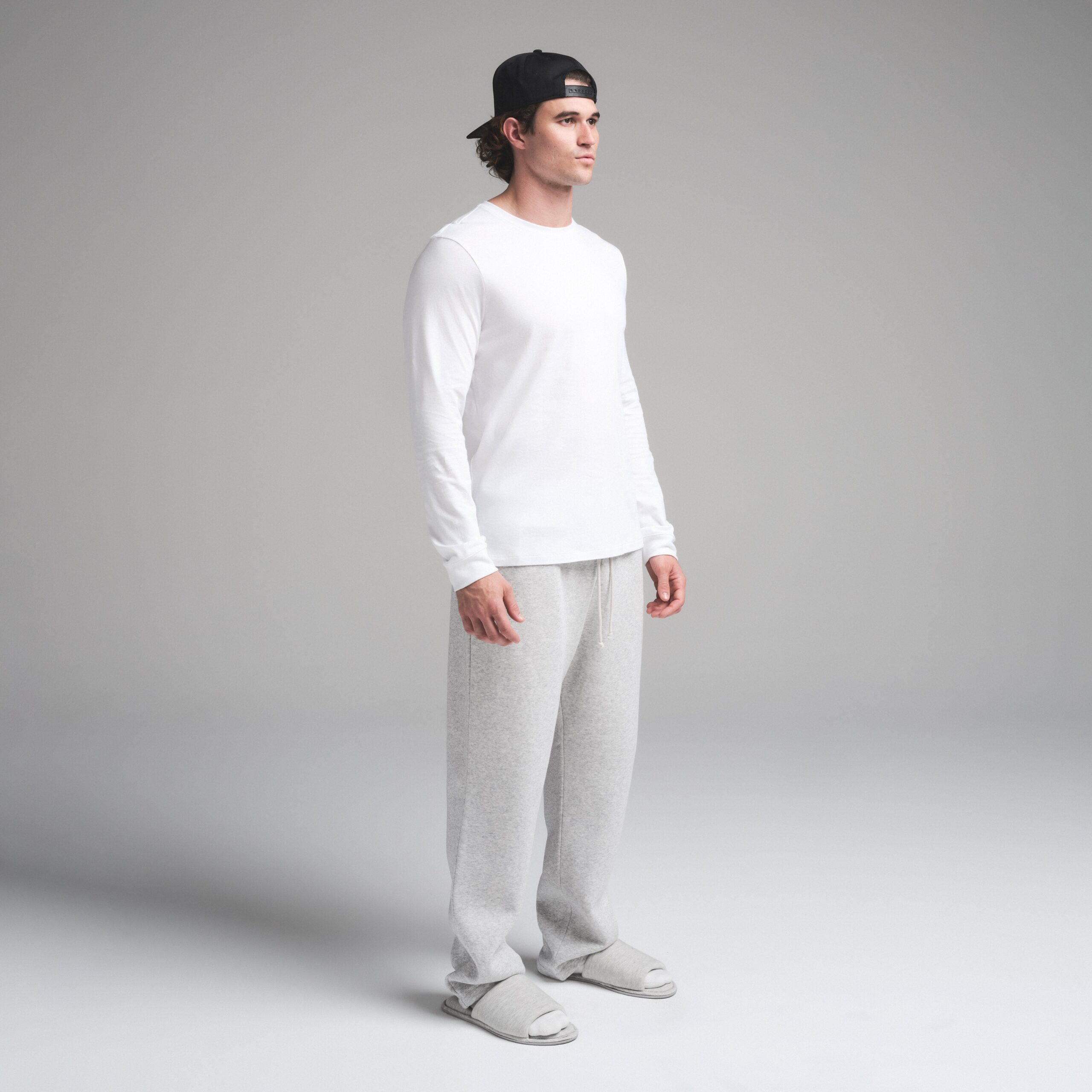 MENS CLASSIC LONG SLEEVE T-SHIRT - Image 4
