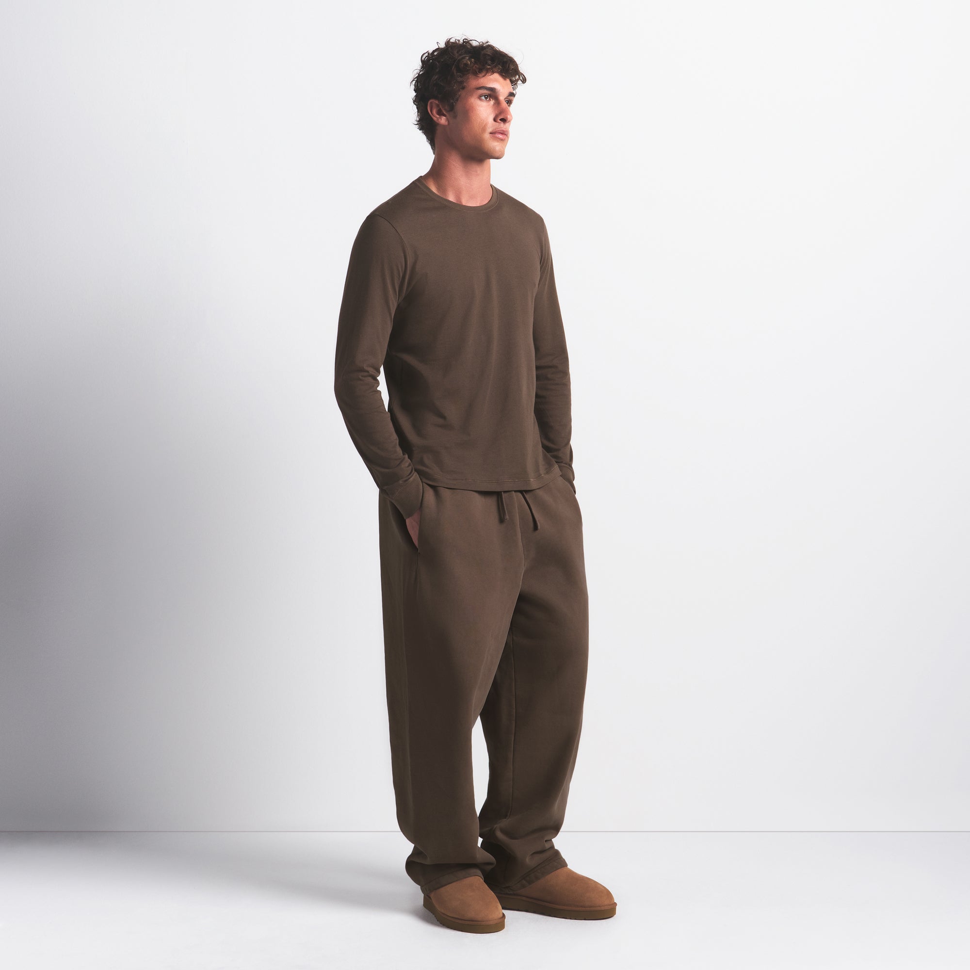 MENS CLASSIC LONG SLEEVE T-SHIRT - Image 4