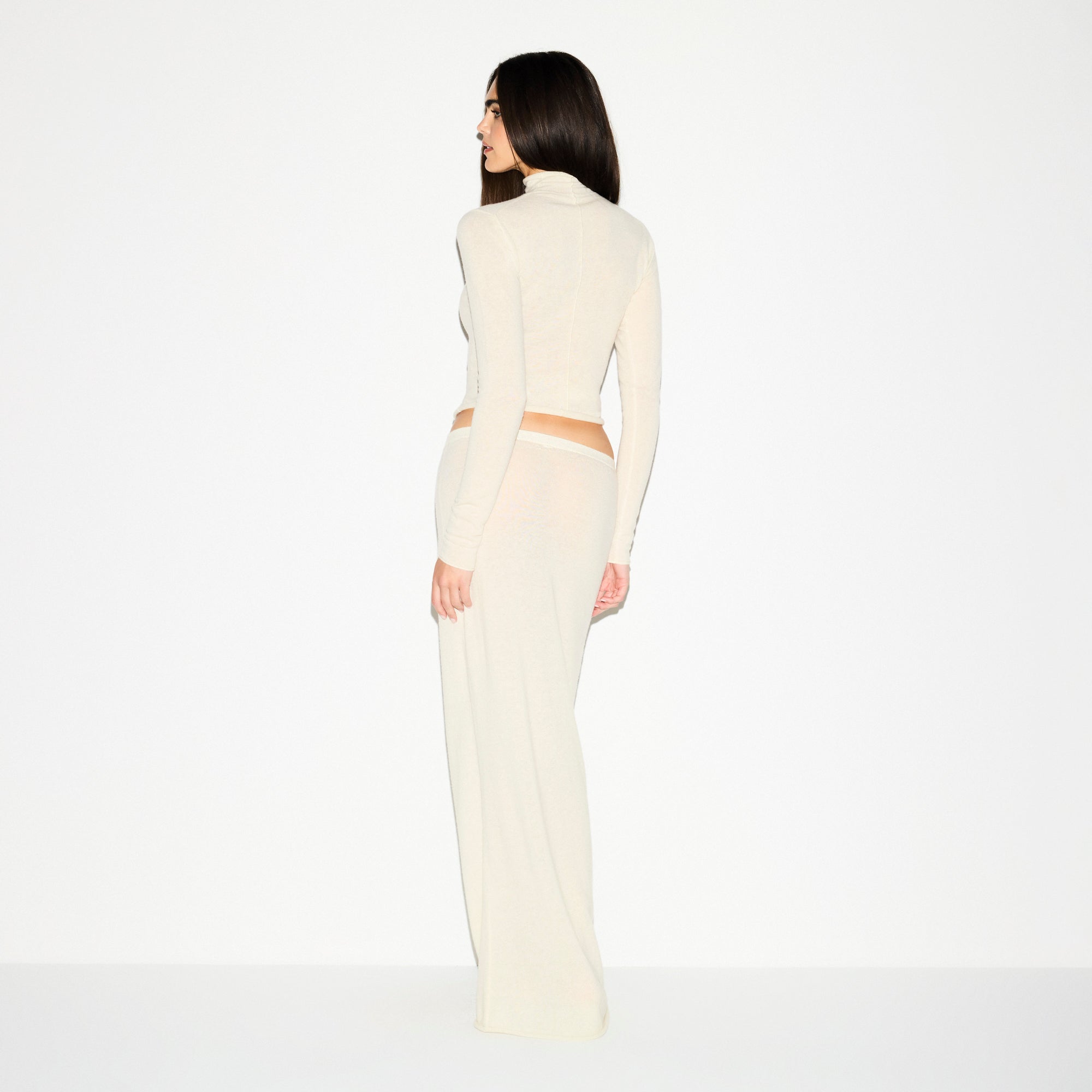 TURTLENECK - Image 4