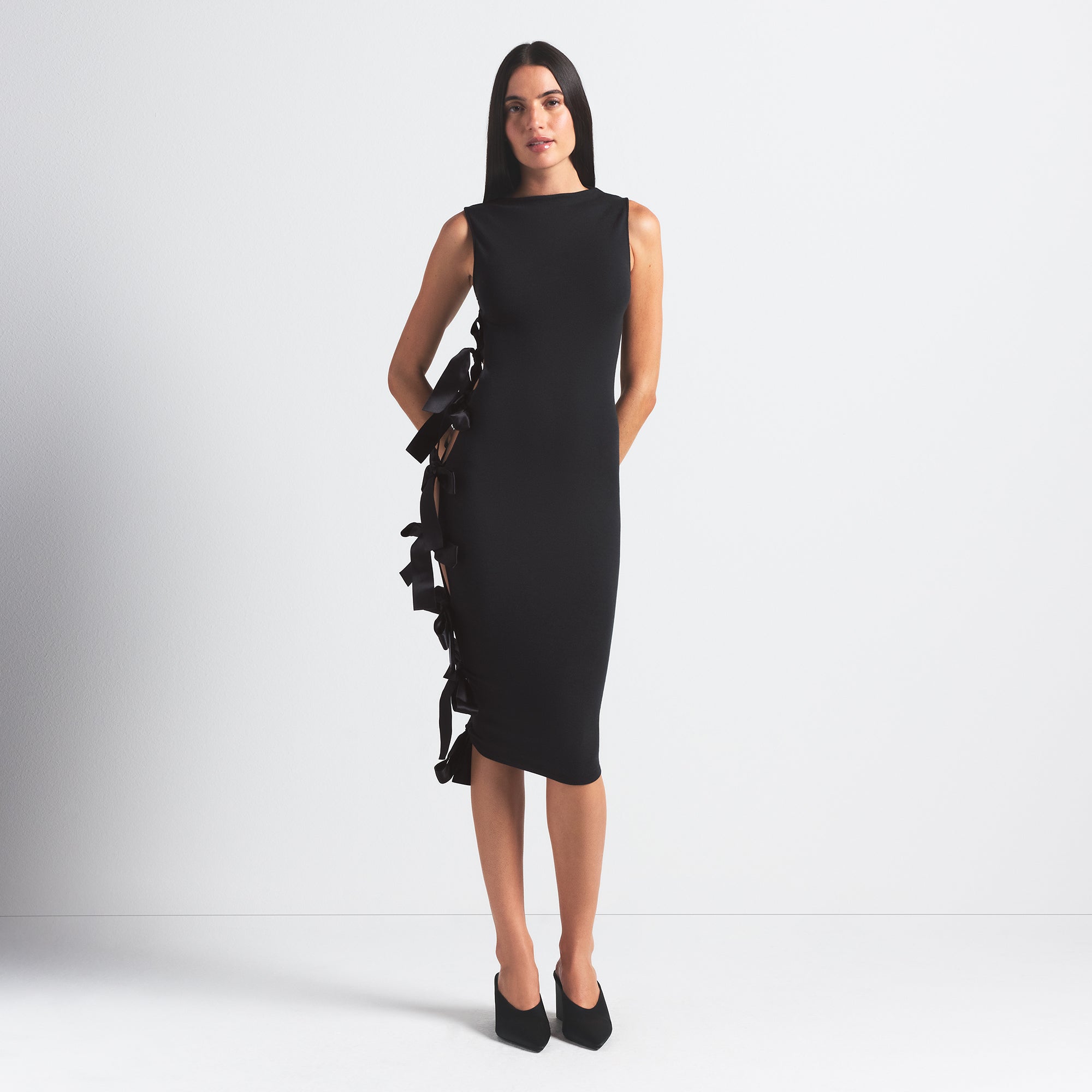 BOW DRESS