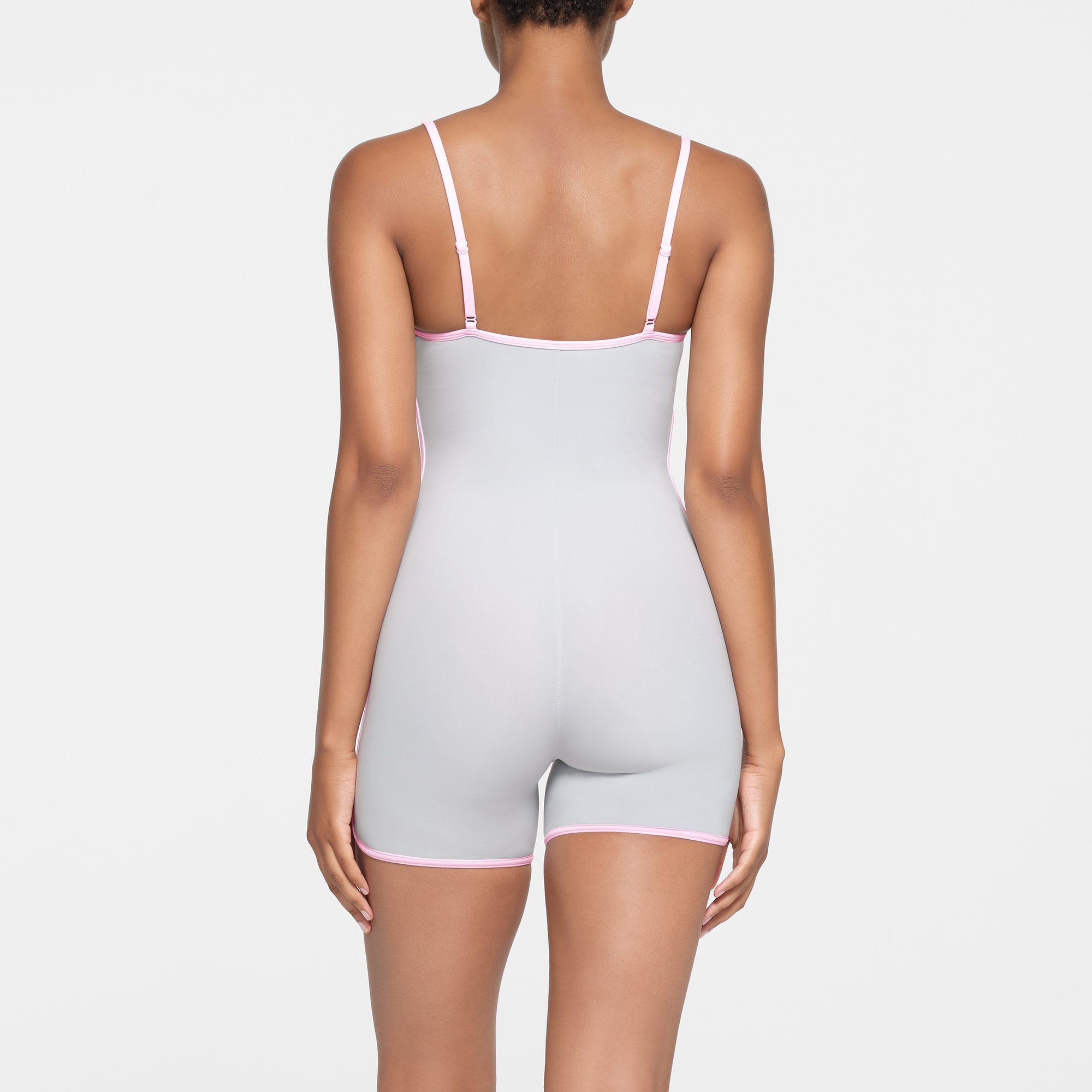 CONTRAST TRIM ONESIE - Image 3