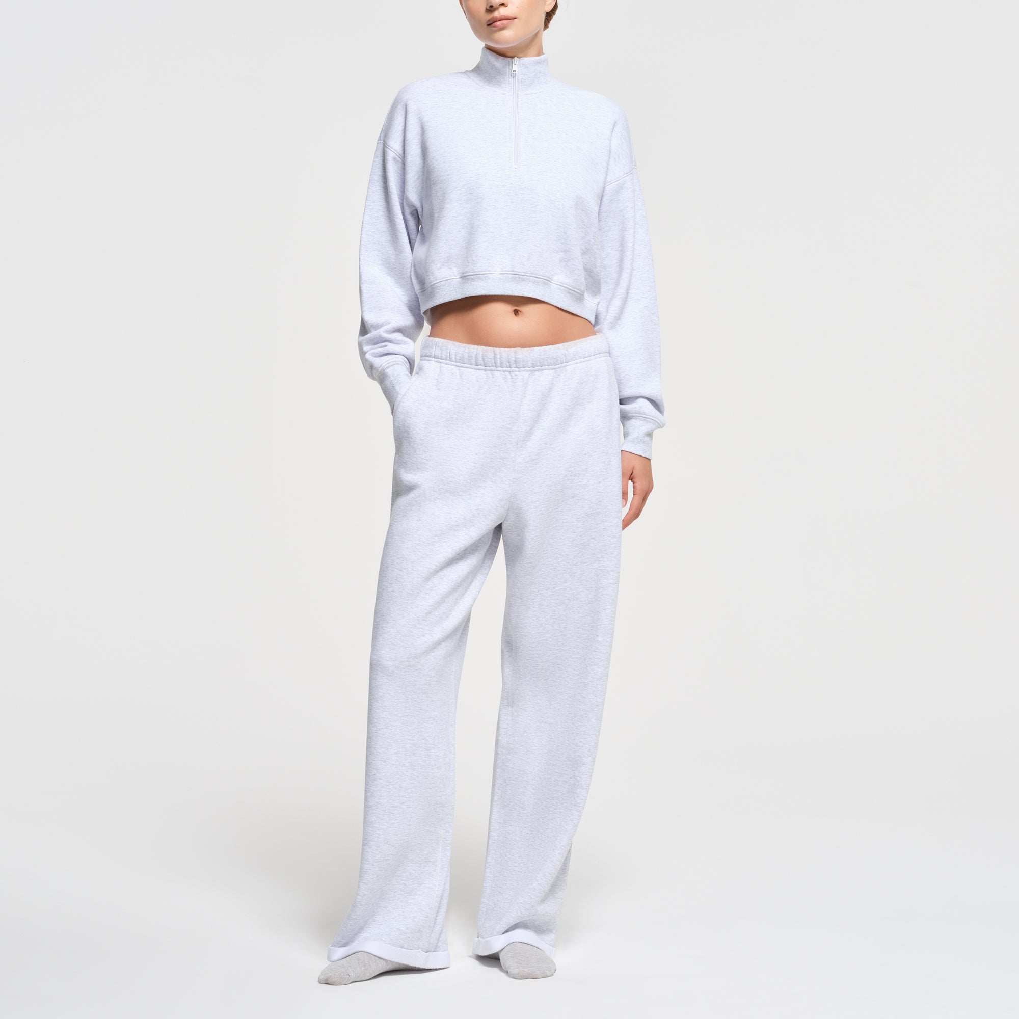 CROPPED HALF ZIP PULLOVER