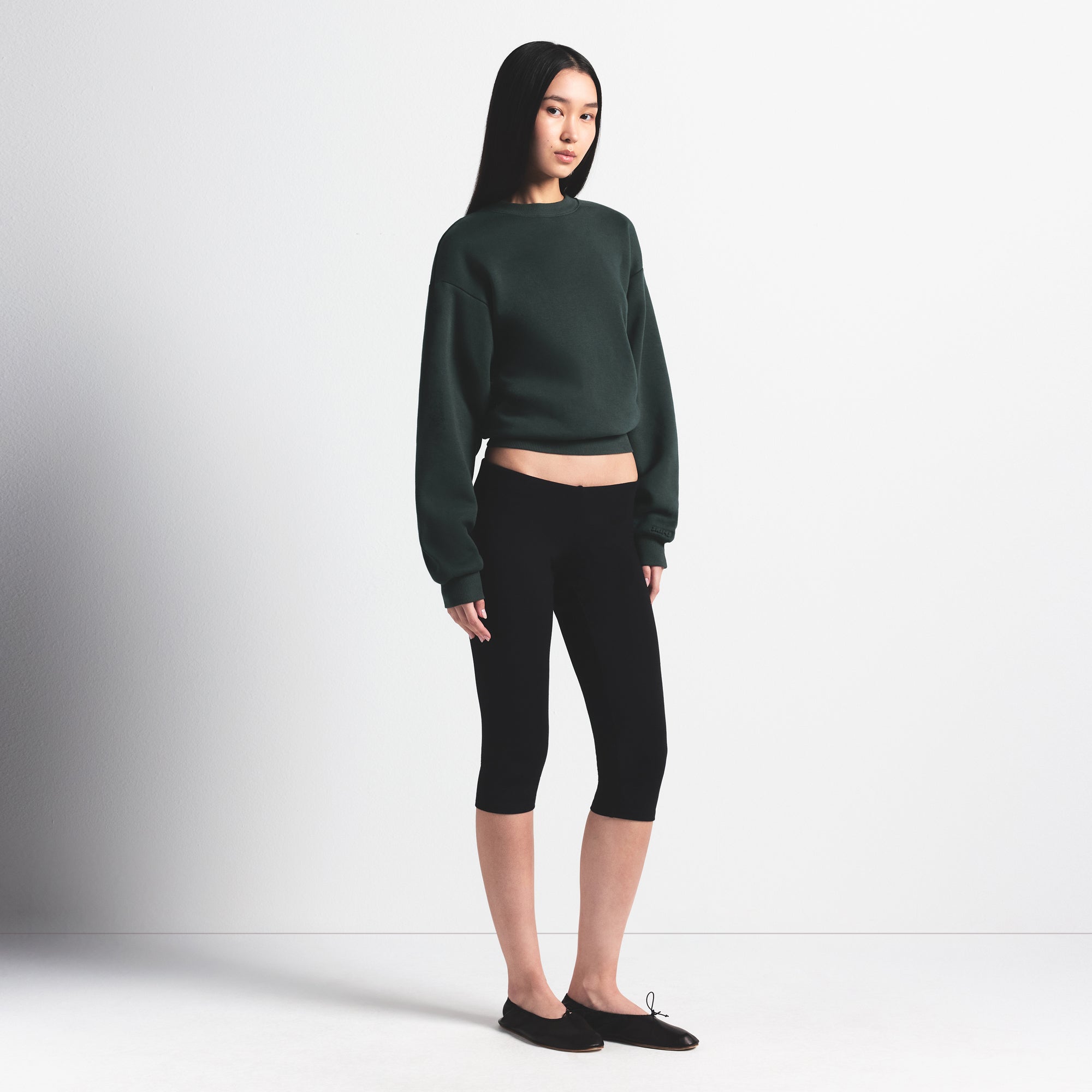 CLASSIC CREWNECK - Image 4