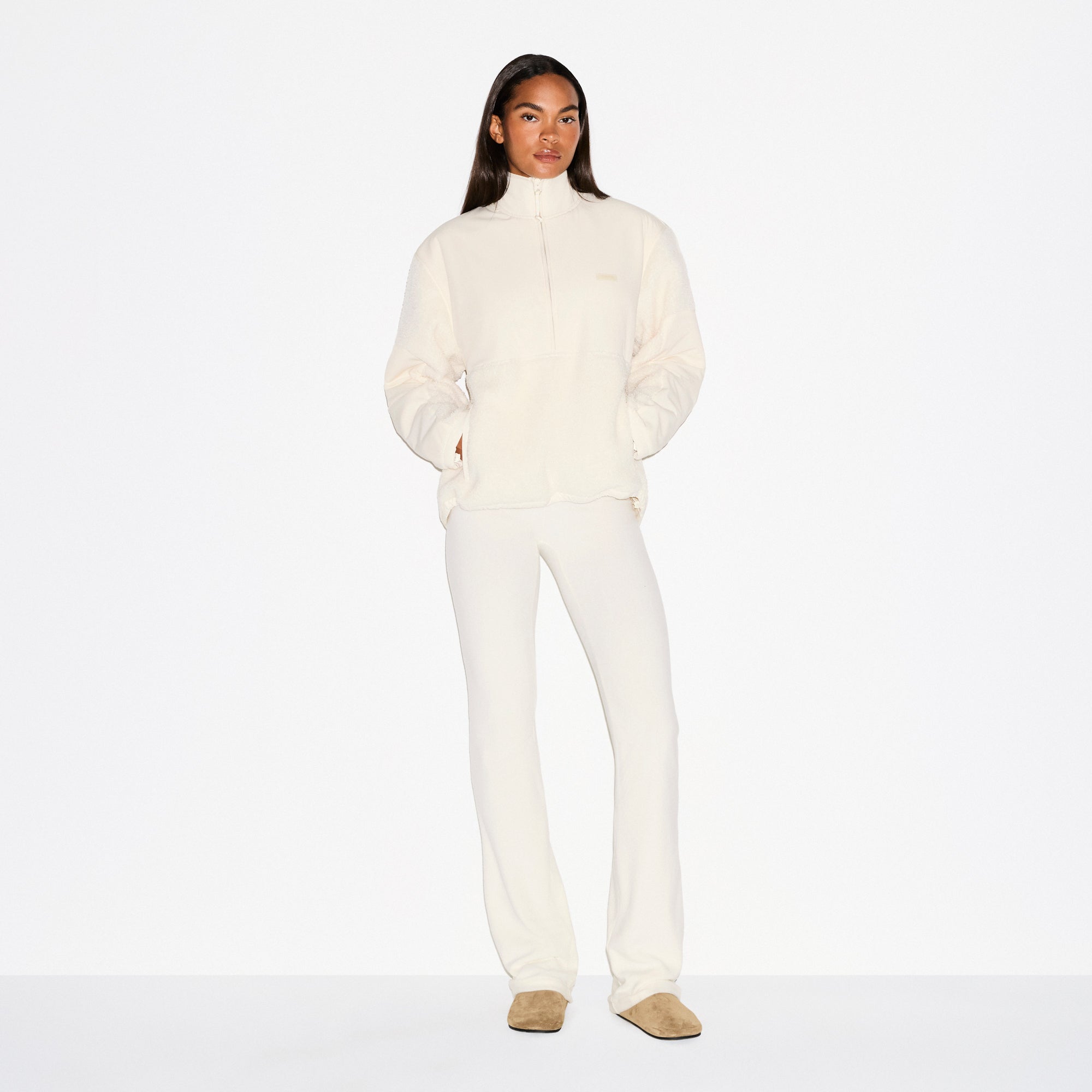 OVERSIZED HALF ZIP UP PULLOVER