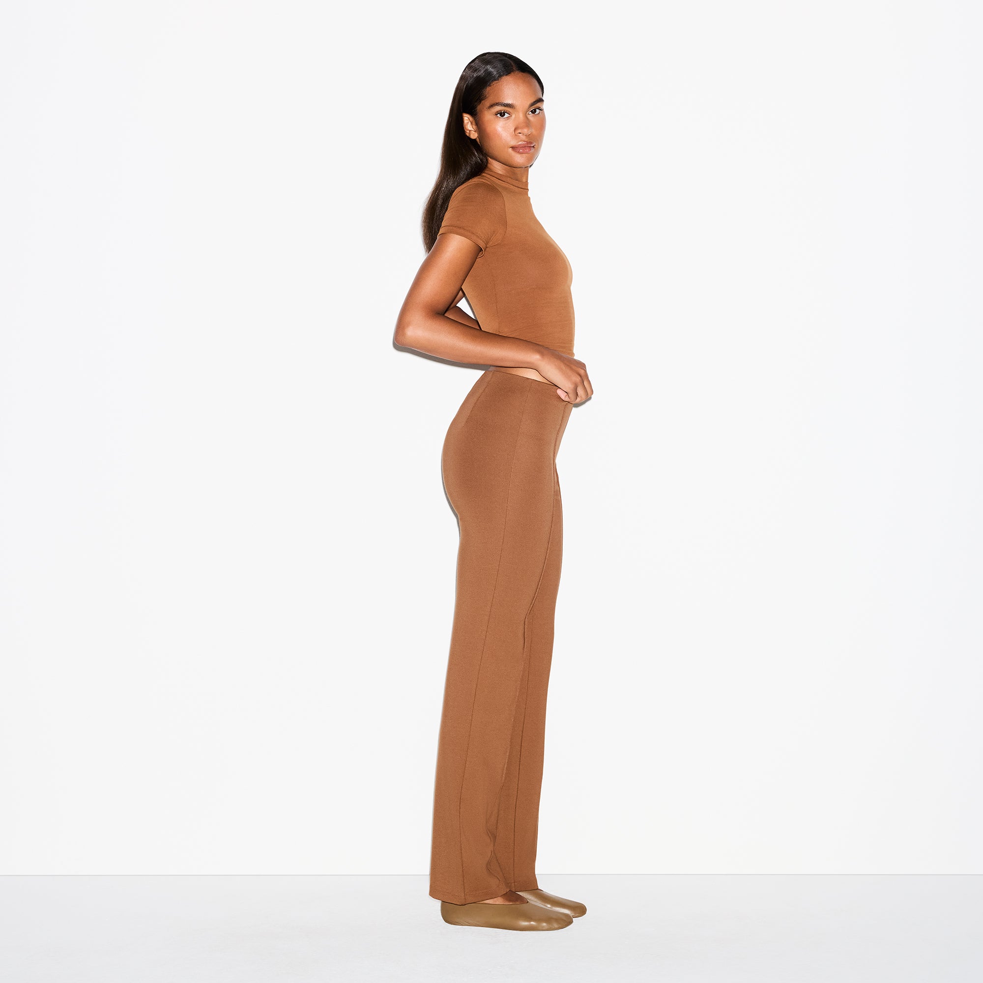 HIGH-WAISTED PINTUCK STRAIGHT LEG PANT - Image 2