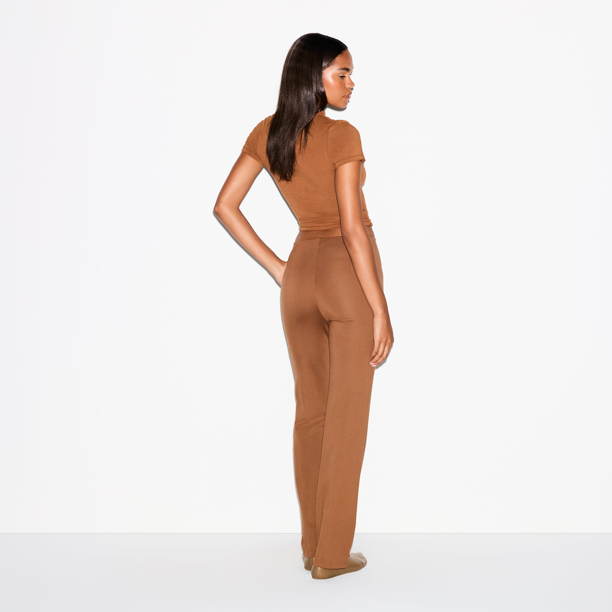 HIGH-WAISTED PINTUCK STRAIGHT LEG PANT - Image 4