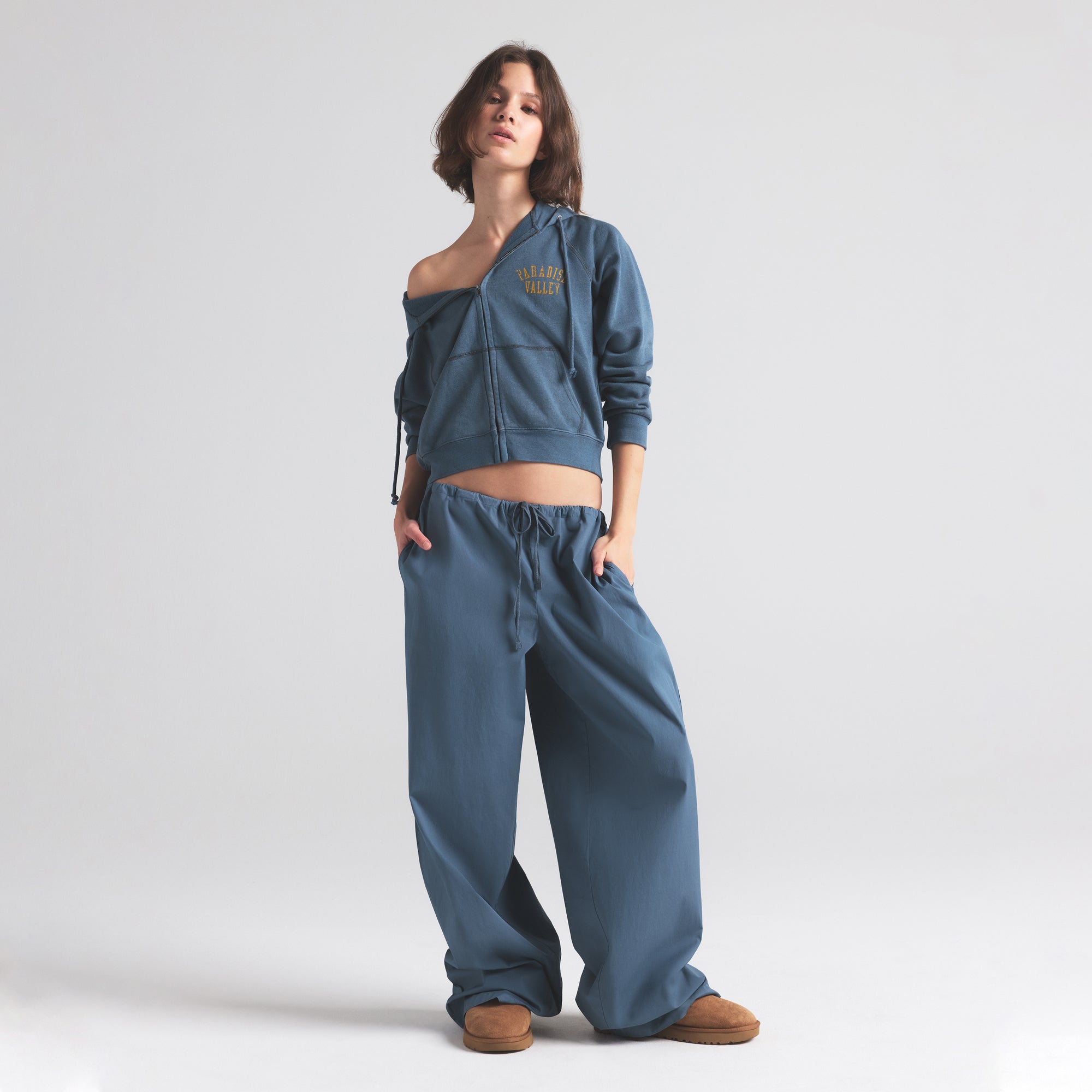 STRAIGHT LEG PANT